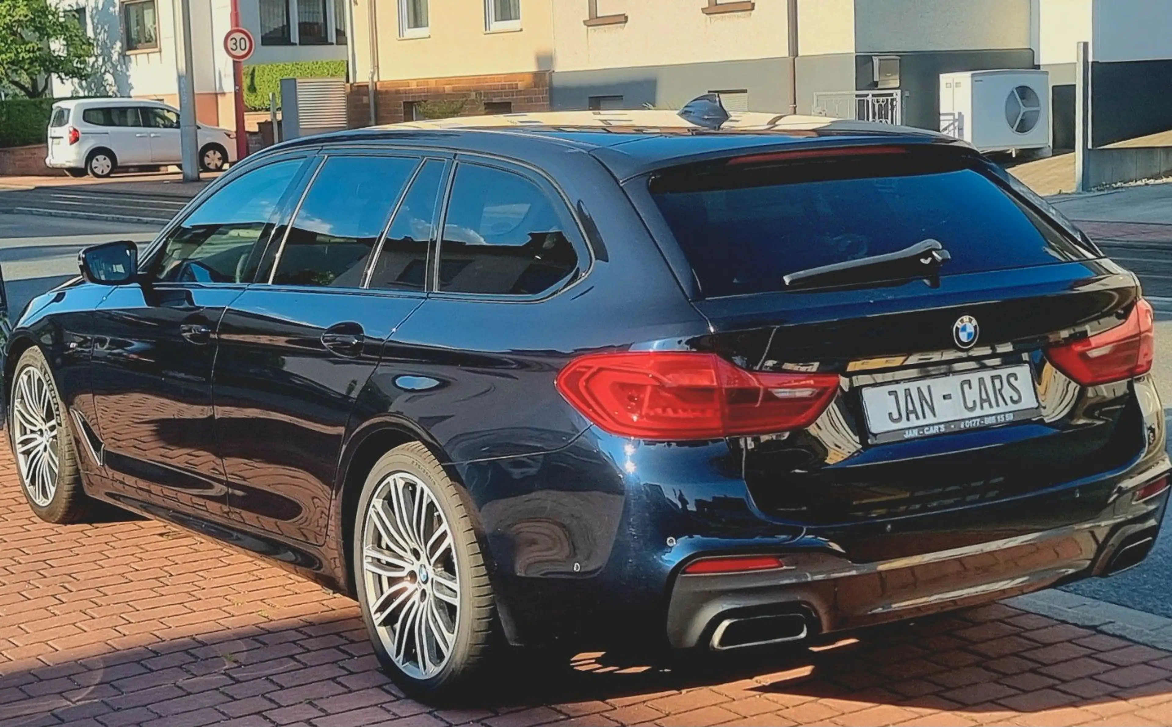 BMW 550 Tou 1Hd+AH Alcantara Nightvision 20" WKR RFK — photo 4