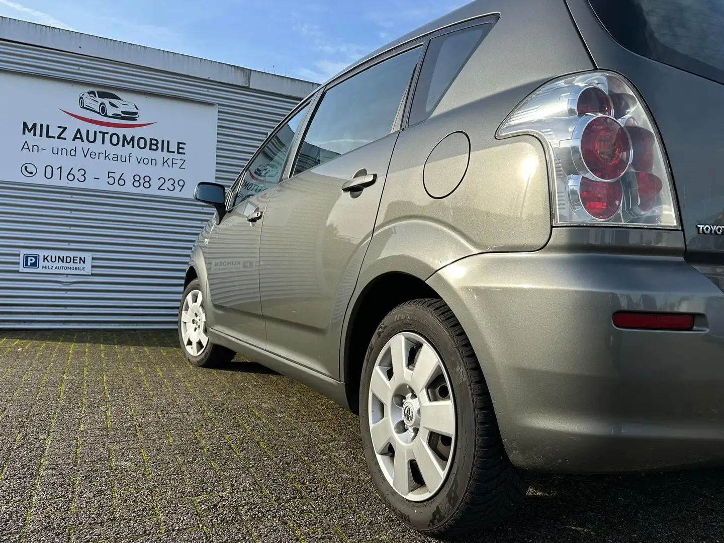 Toyota Corolla Verso 1.8 neue Kupplung Szary - 2