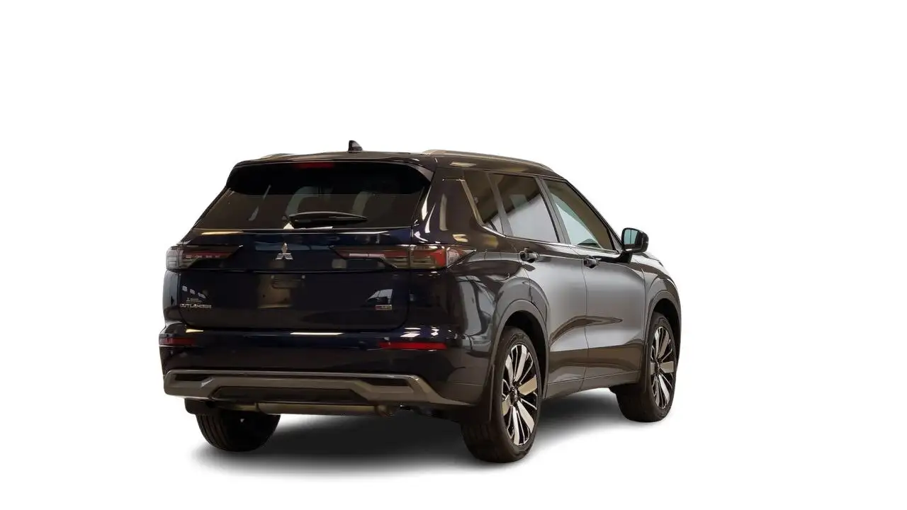 Mitsubishi Outlander снимка Mitsubishi Outlander