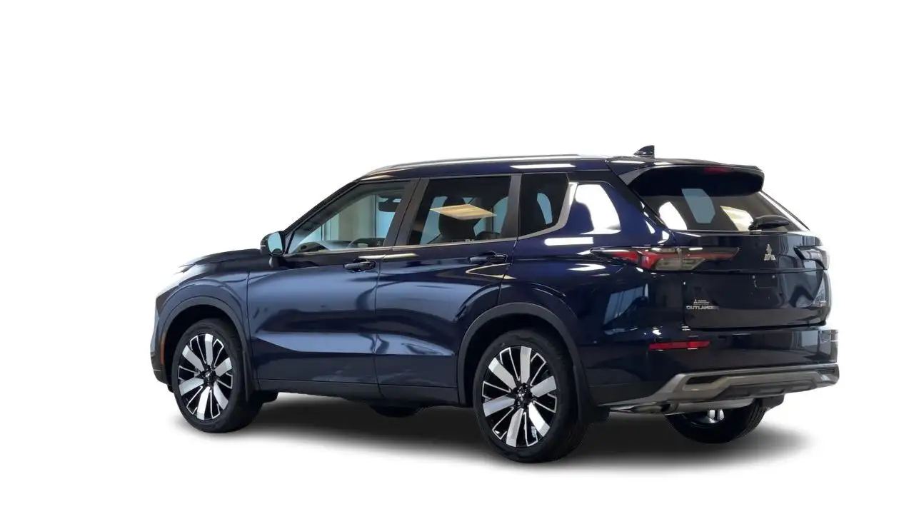 Mitsubishi Outlander снимка Mitsubishi Outlander