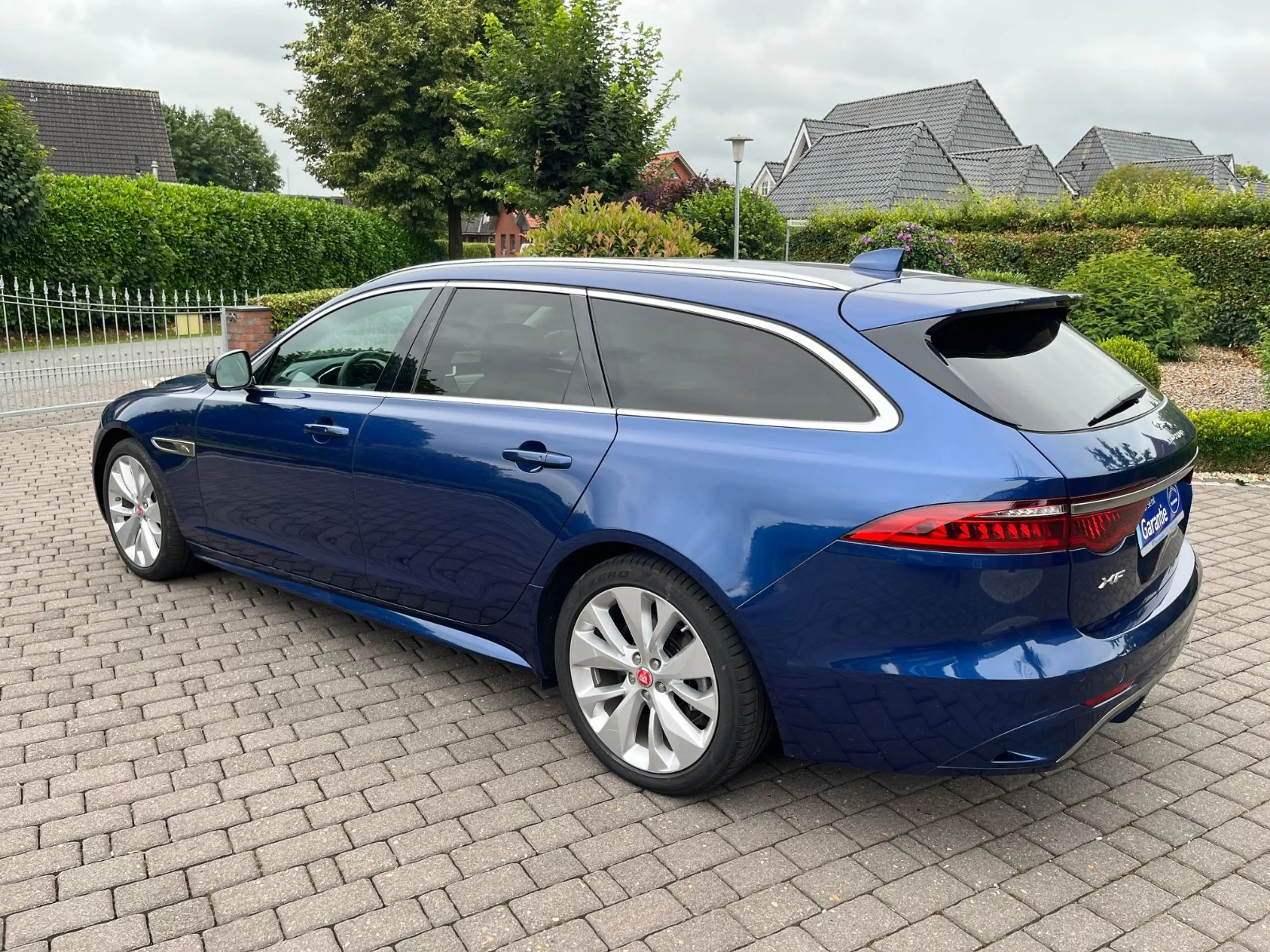 Jaguar XF Sportbrake R-Dynamic SE AWD LED 1.Hand !!!! — photo 5