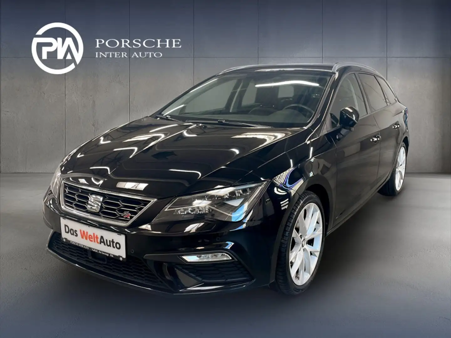 SEAT Leon FR TSI ACT Schwarz - 1