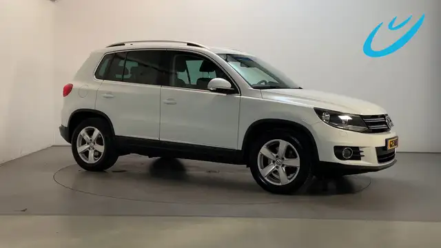 Volkswagen Tiguan 1.4 TSI Sport&Style Stoelverwarming Navigatie Clim