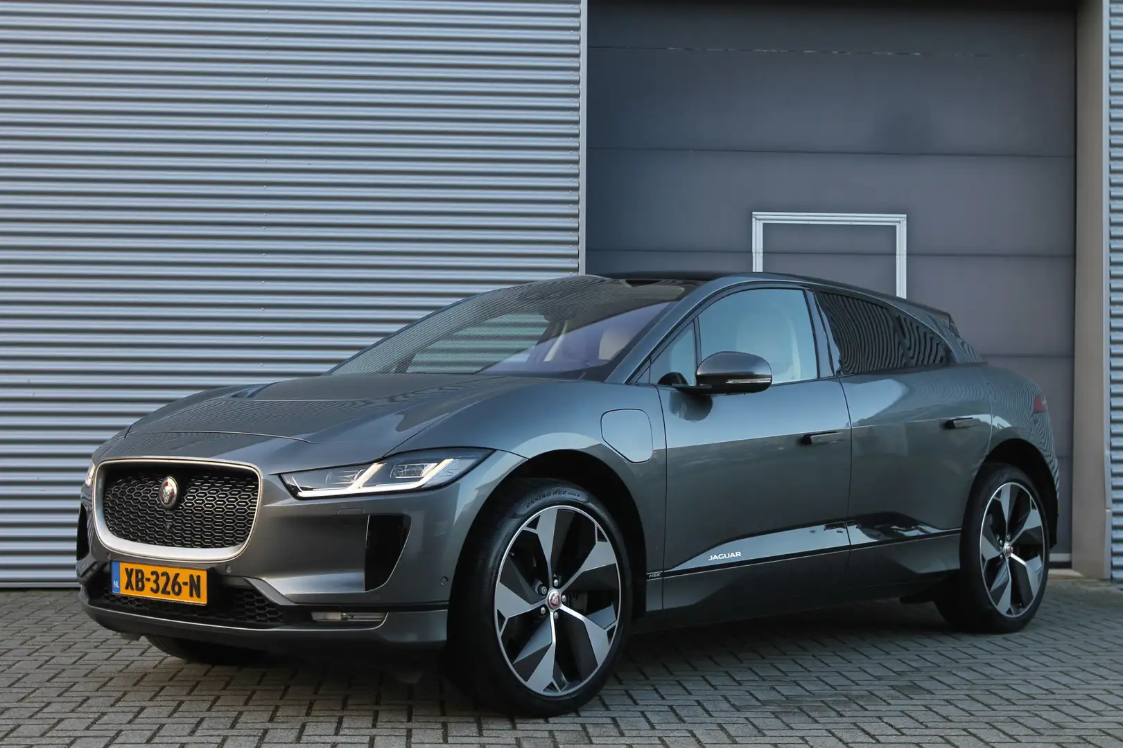 Jaguar I-Pace EV400 First Edition 90 kWh I PANO.DAK I LEDER I CA Grijs - 1
