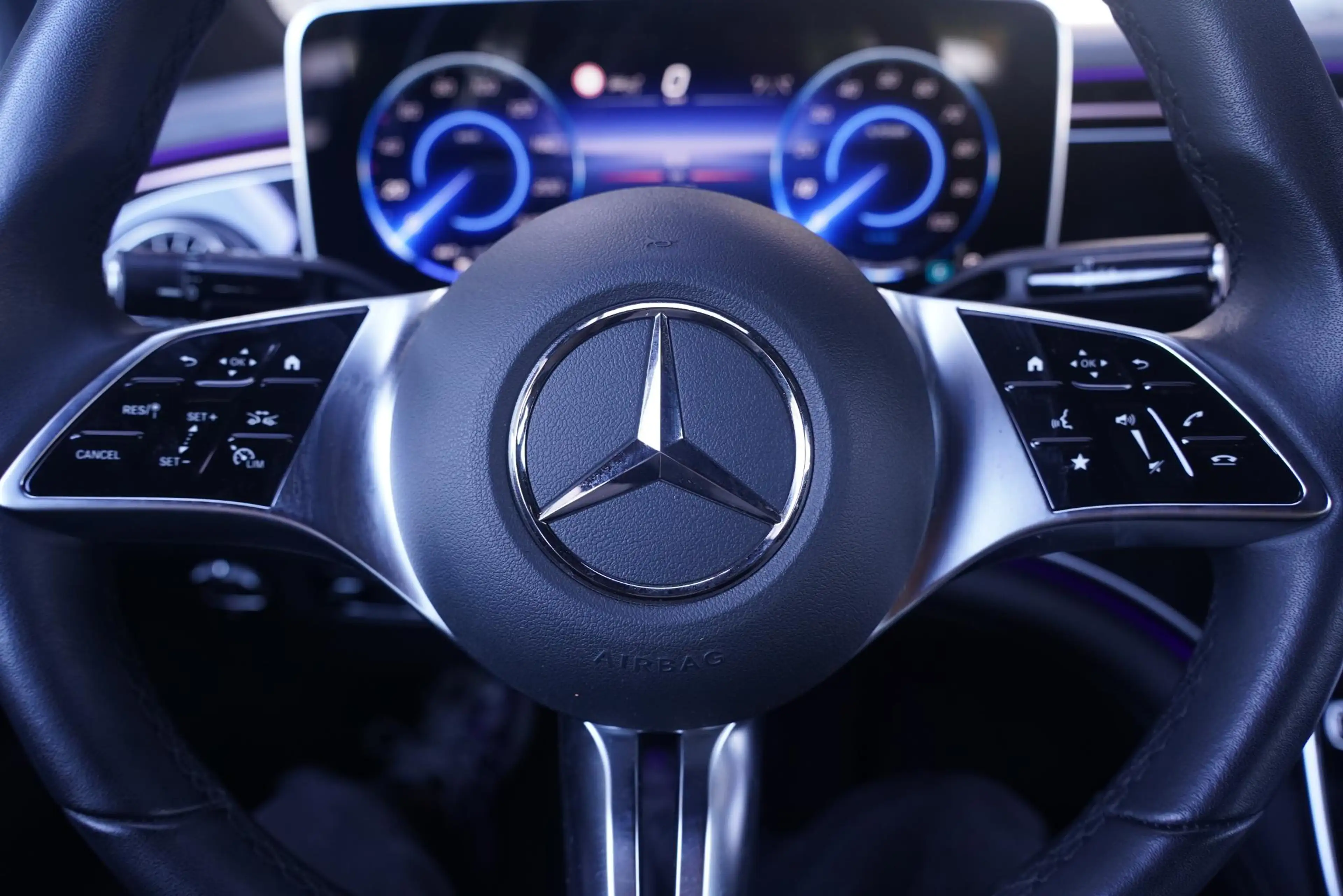 Mercedes-Benz EQE 300 Apple Carplay DAB 2-Zone Clima LED elek. Stoelen m — photo 21
