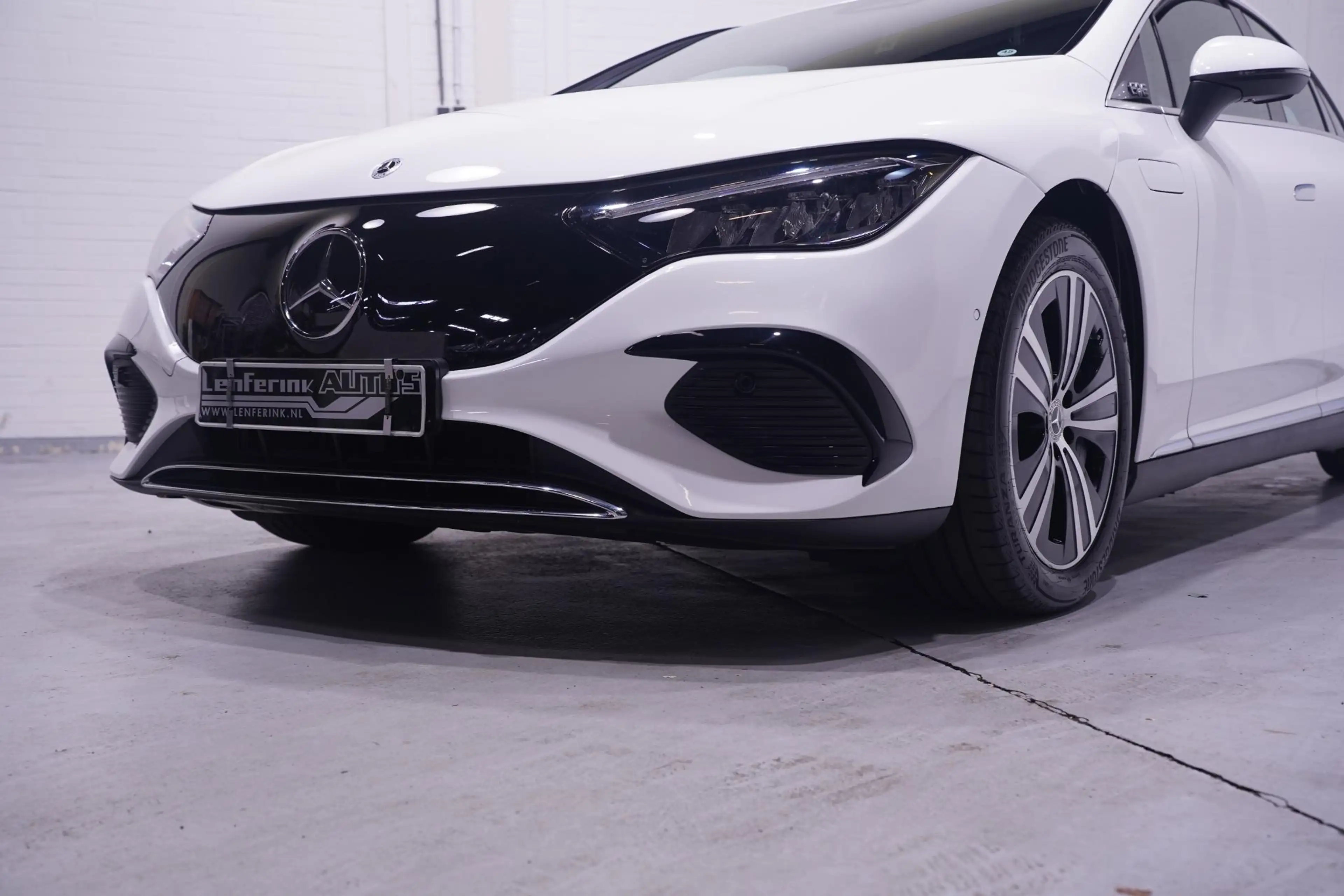 Mercedes-Benz EQE 300 Apple Carplay DAB 2-Zone Clima LED elek. Stoelen m — photo 5