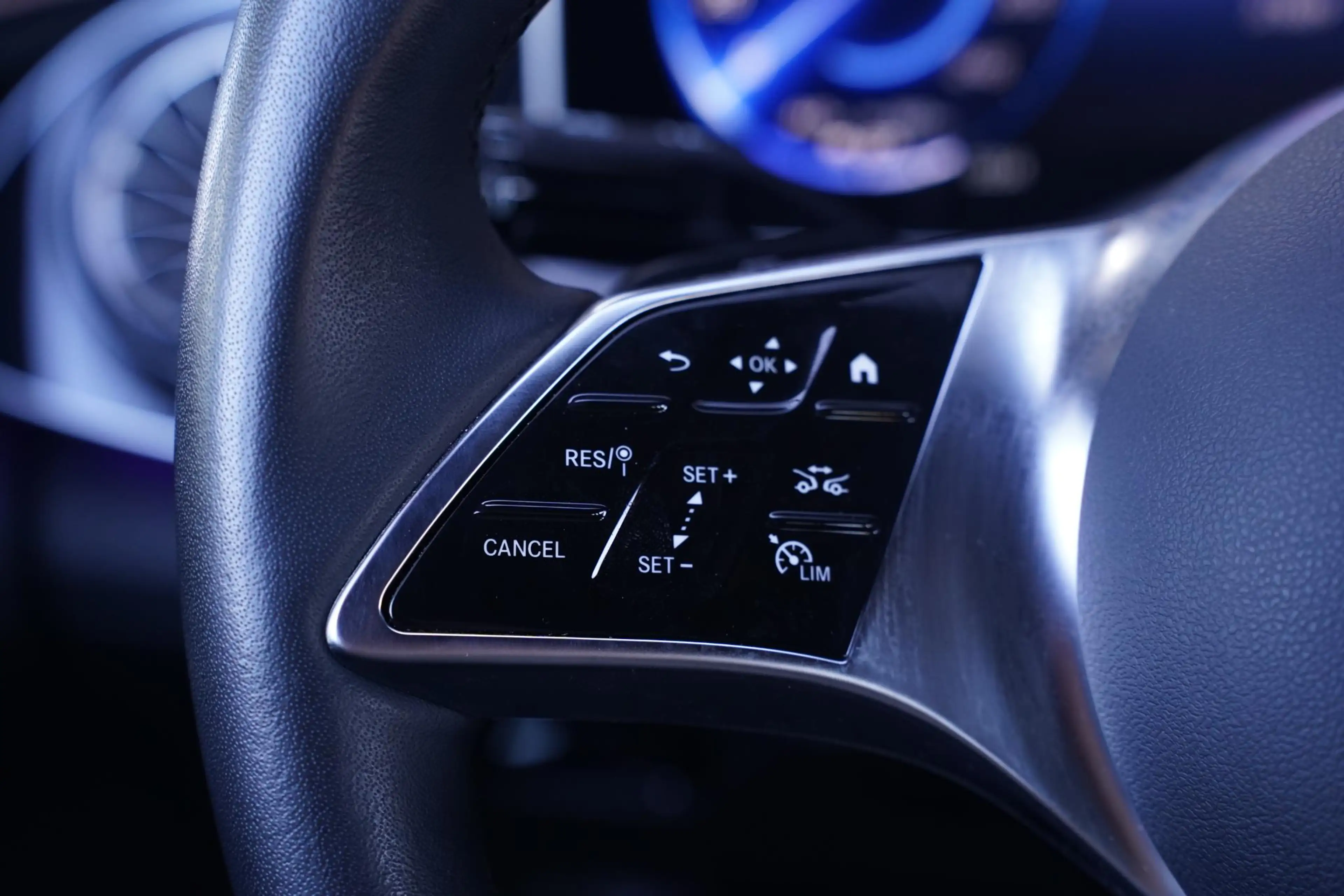 Mercedes-Benz EQE 300 Apple Carplay DAB 2-Zone Clima LED elek. Stoelen m — photo 22