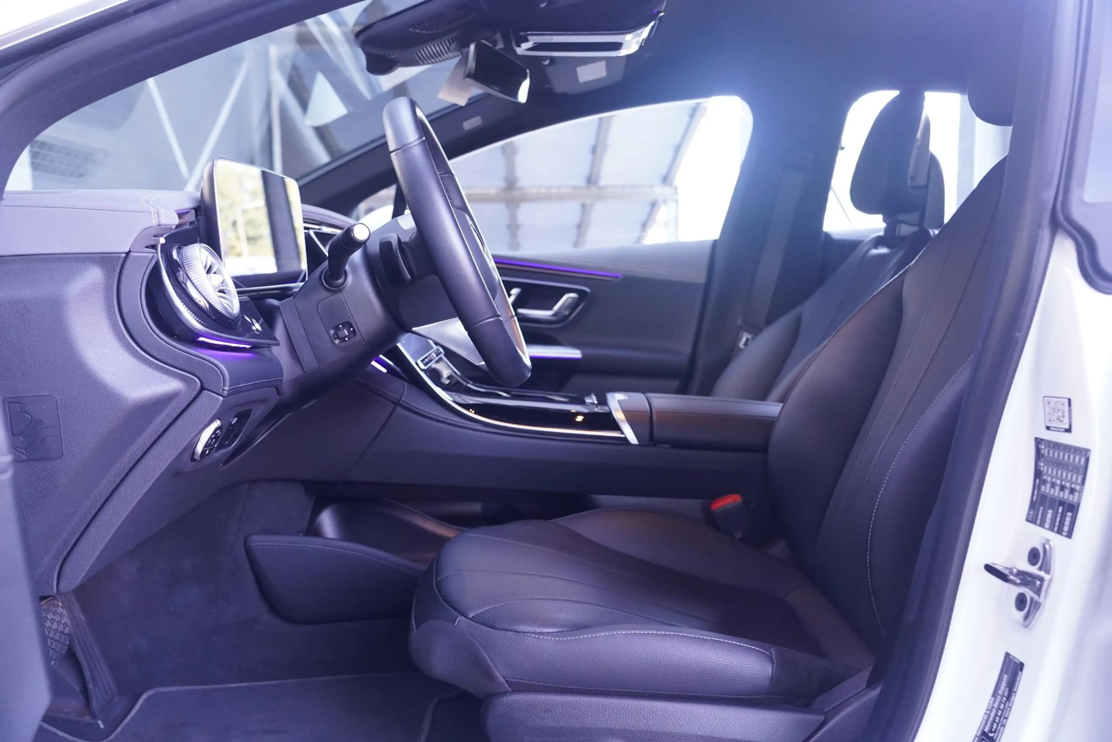 Mercedes-Benz EQE 300 Apple Carplay DAB 2-Zone Clima LED elek. Stoelen m — photo 47