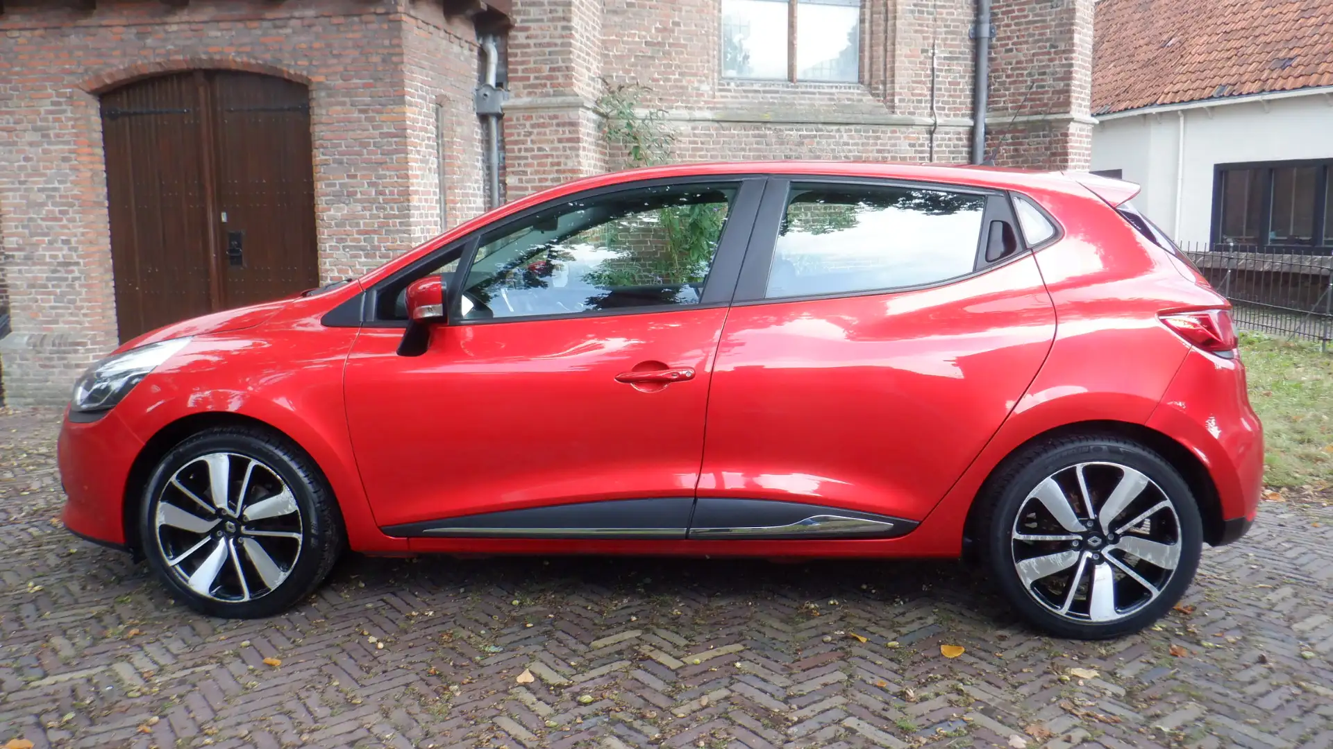 Renault Clio Energy TCe 90pk Ecoleader S&S 71.000 KM Rot - 2