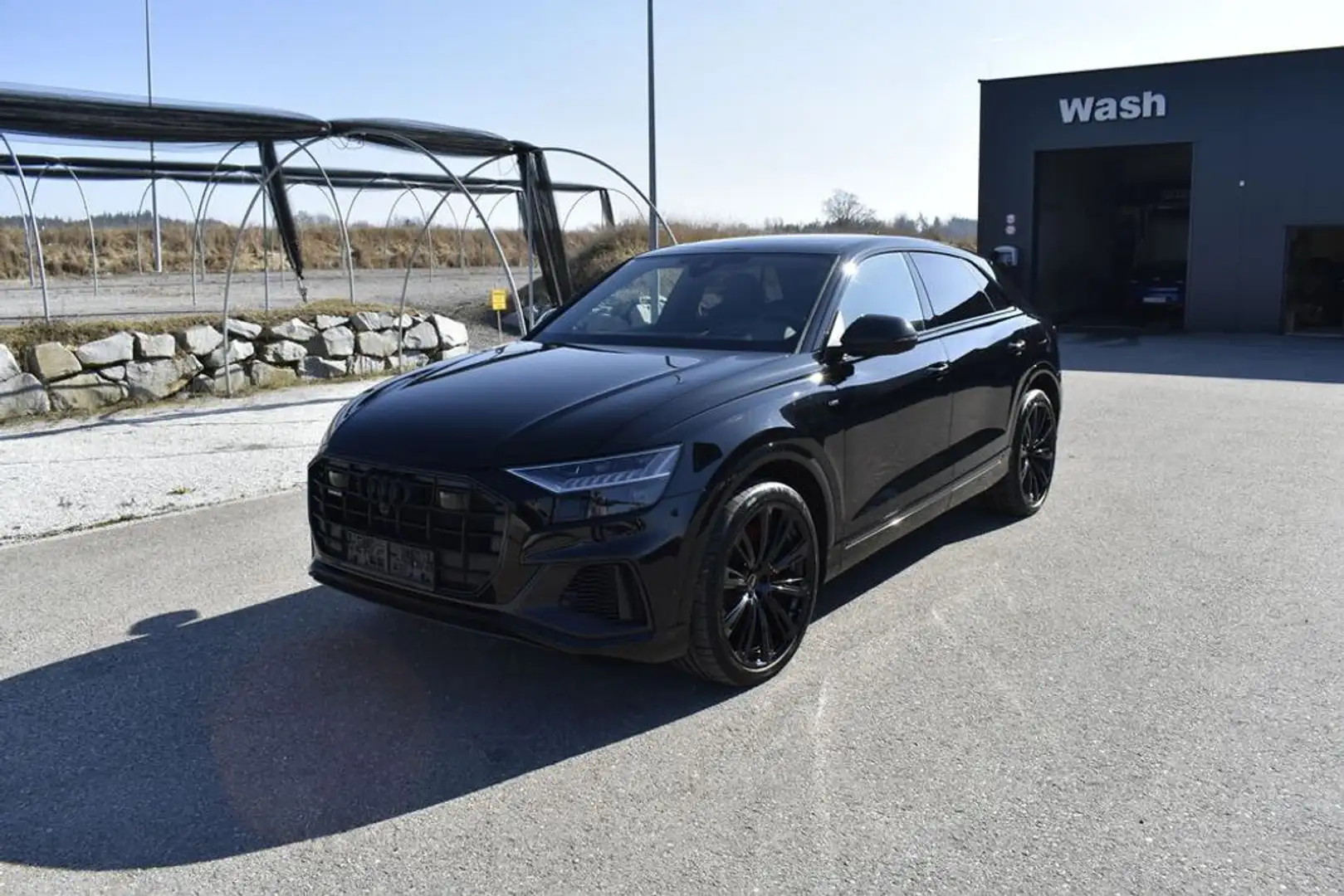 Audi Q8 60 TFSI e quattro *FULL* *CARBON* *S-Line* Schwarz - 1
