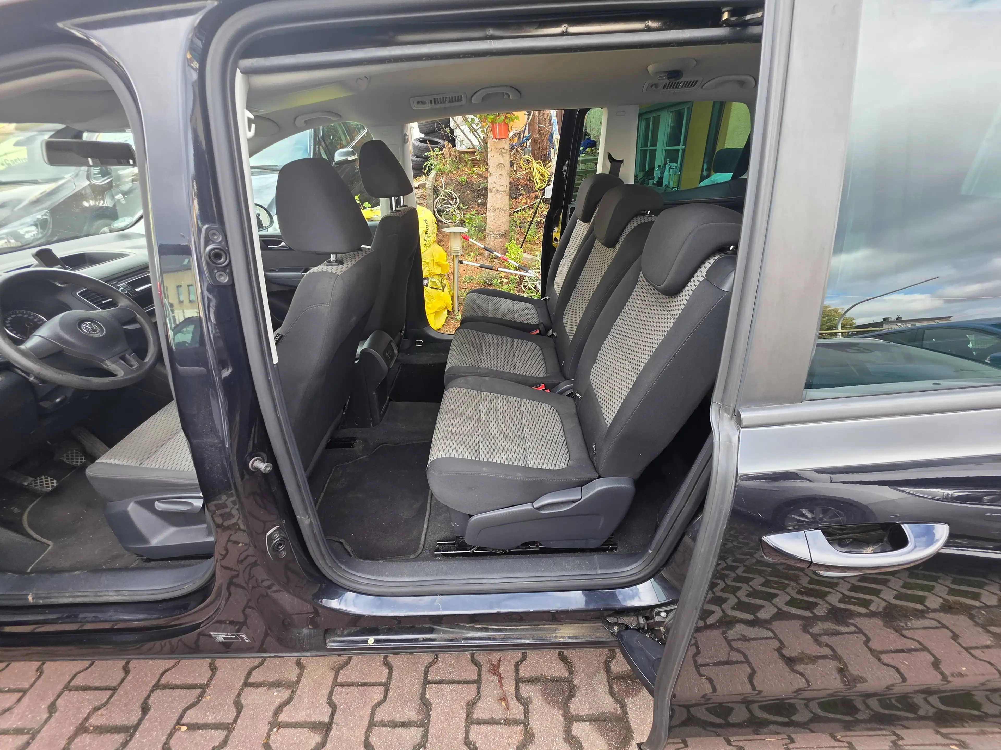 Volkswagen Sharan Sharan Diesel 2.0 TDI BlueMotion Technology Trendline — photo 9