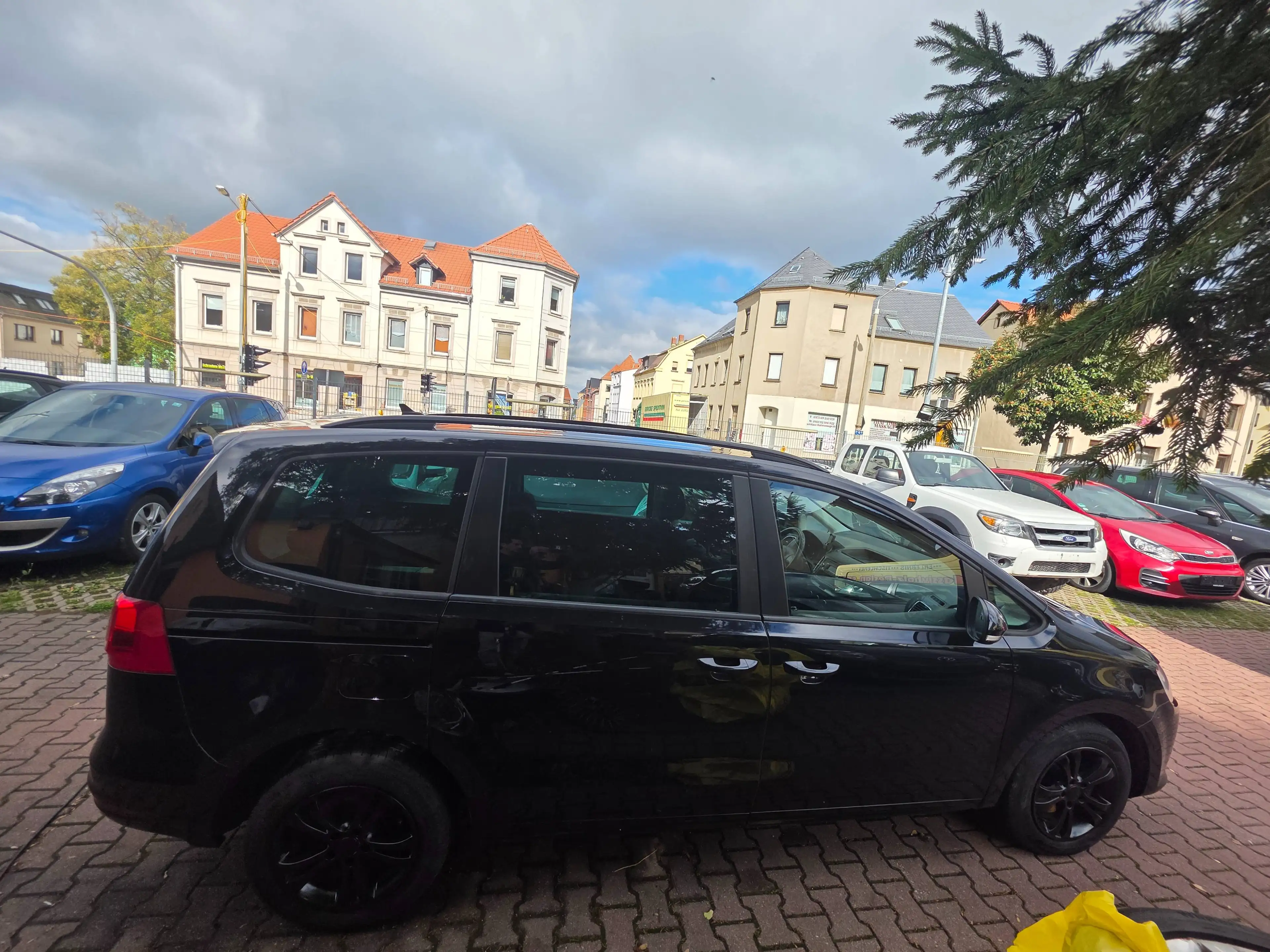 Volkswagen Sharan Sharan Diesel 2.0 TDI BlueMotion Technology Trendline — photo 4