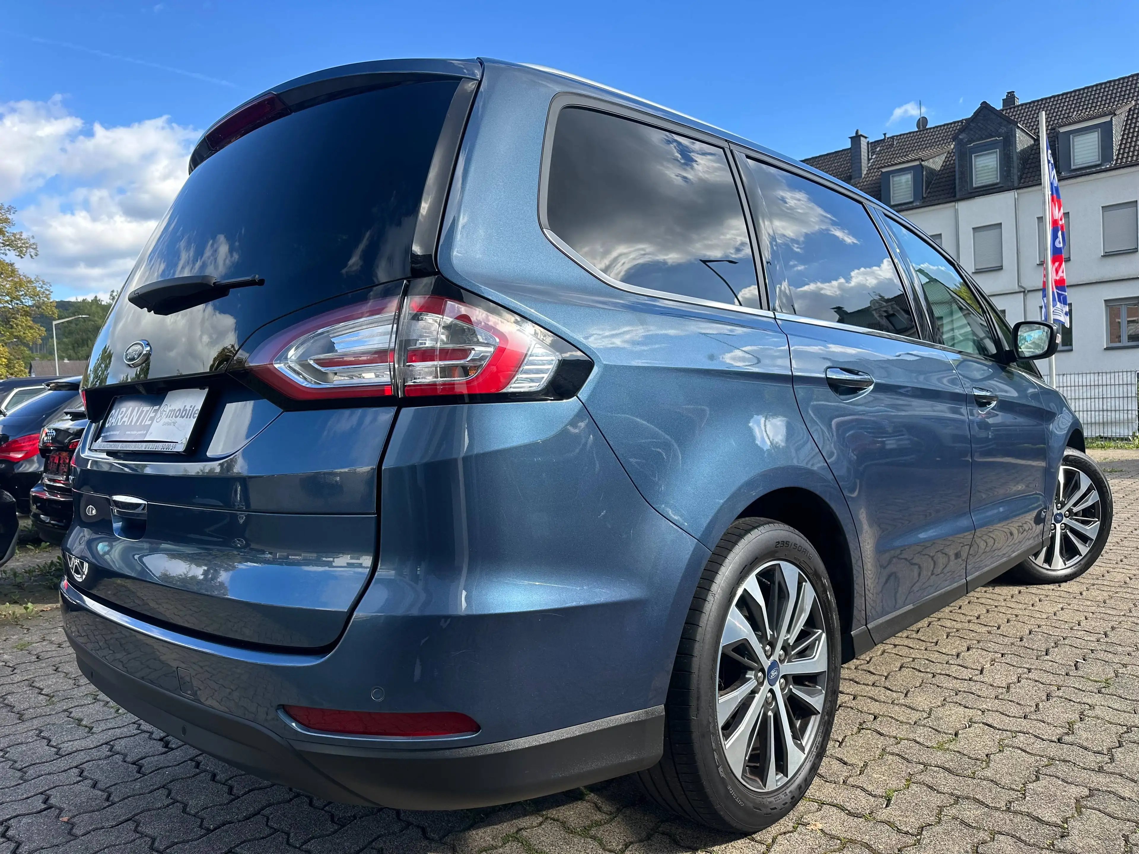 Ford Galaxy 2.0 TDCI Titanium+7 SITZE+NAVI+6 GANG+KLIMATRONIK+PDC+KAMERA+SHZ+TEMPOMAT+EURO 6 — photo 4