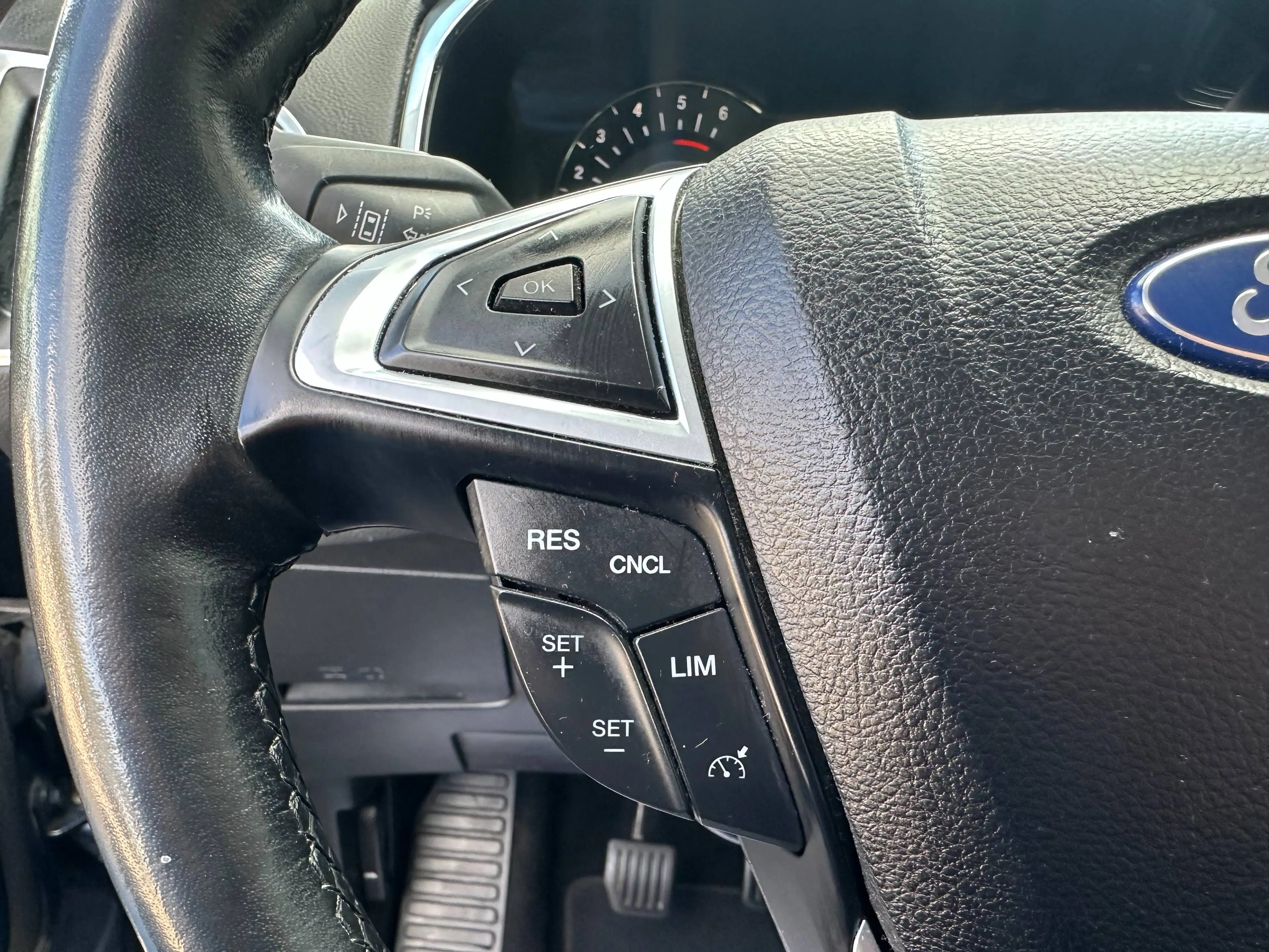 Ford Galaxy 2.0 TDCI Titanium+7 SITZE+NAVI+6 GANG+KLIMATRONIK+PDC+KAMERA+SHZ+TEMPOMAT+EURO 6 — photo 13