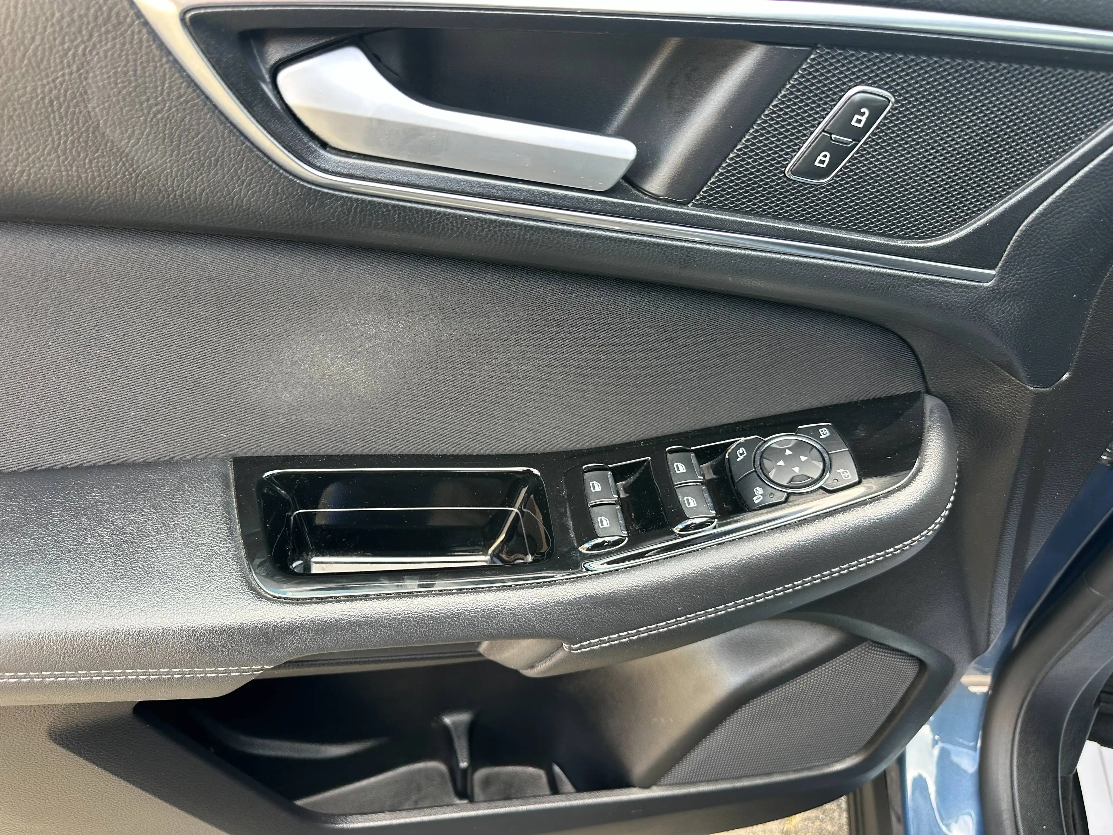 Ford Galaxy 2.0 TDCI Titanium+7 SITZE+NAVI+6 GANG+KLIMATRONIK+PDC+KAMERA+SHZ+TEMPOMAT+EURO 6 — photo 15