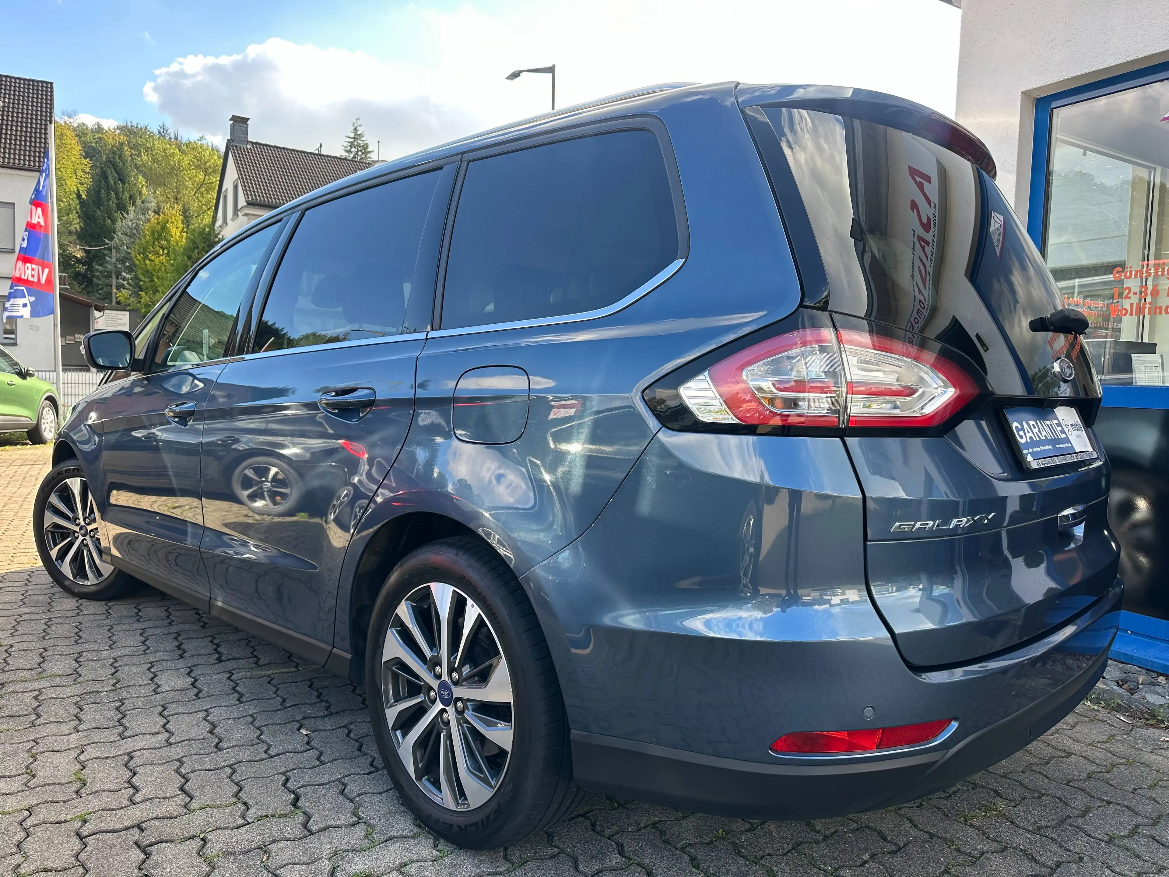 Ford Galaxy 2.0 TDCI Titanium+7 SITZE+NAVI+6 GANG+KLIMATRONIK+PDC+KAMERA+SHZ+TEMPOMAT+EURO 6 — photo 3