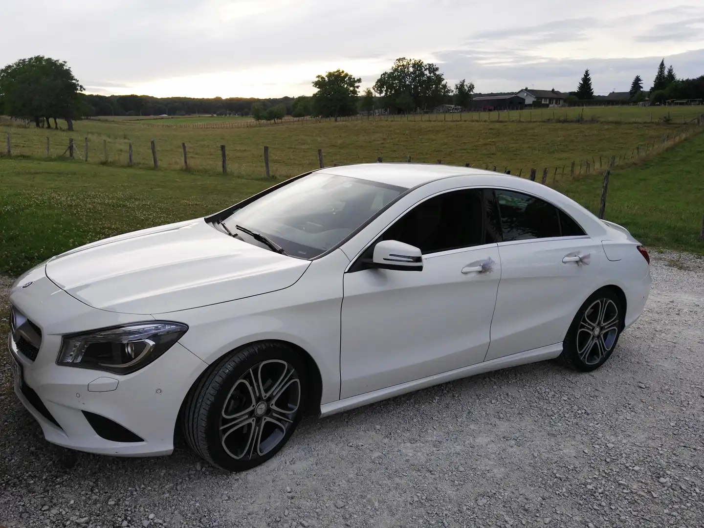 Mercedes-Benz CLA 220 177 ch sensation 7 G Blanc - 2