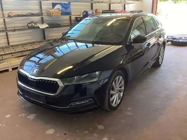 Skoda Octavia iV Combi Style 1.4 TSI DSG Navi/Head-Up/ Style