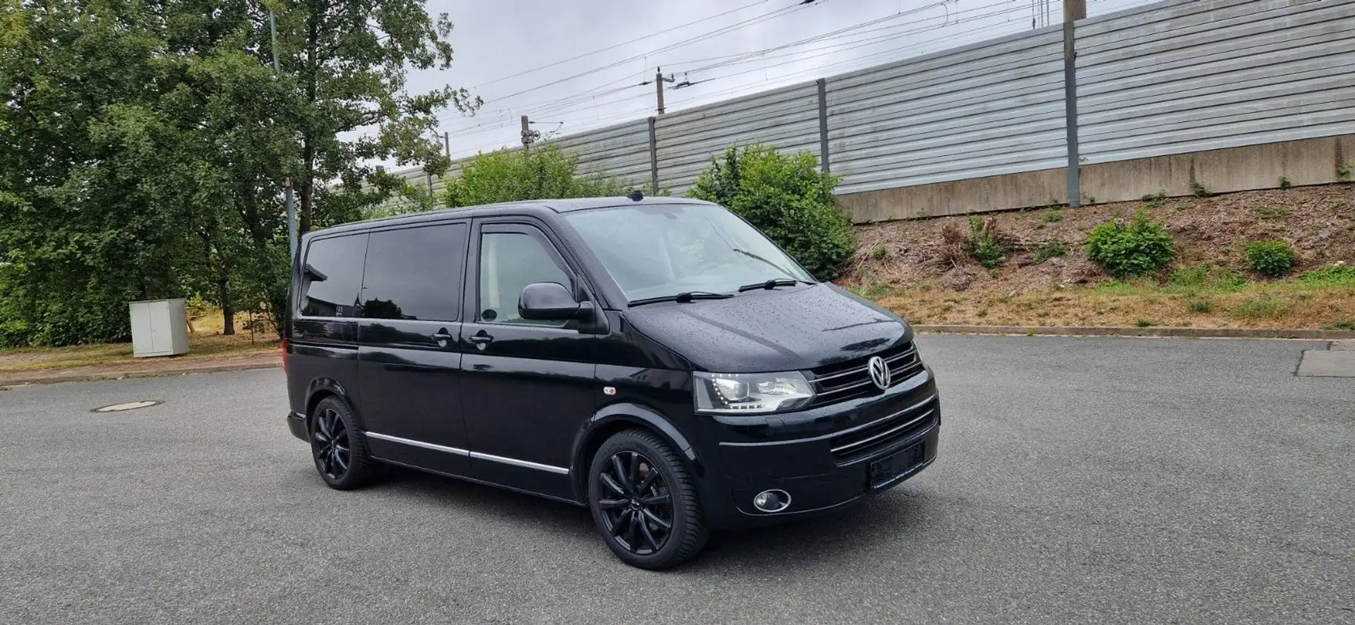 Volkswagen T6 Multivan Business 2,0TDI 132KW /180PS AHK Negro - 2
