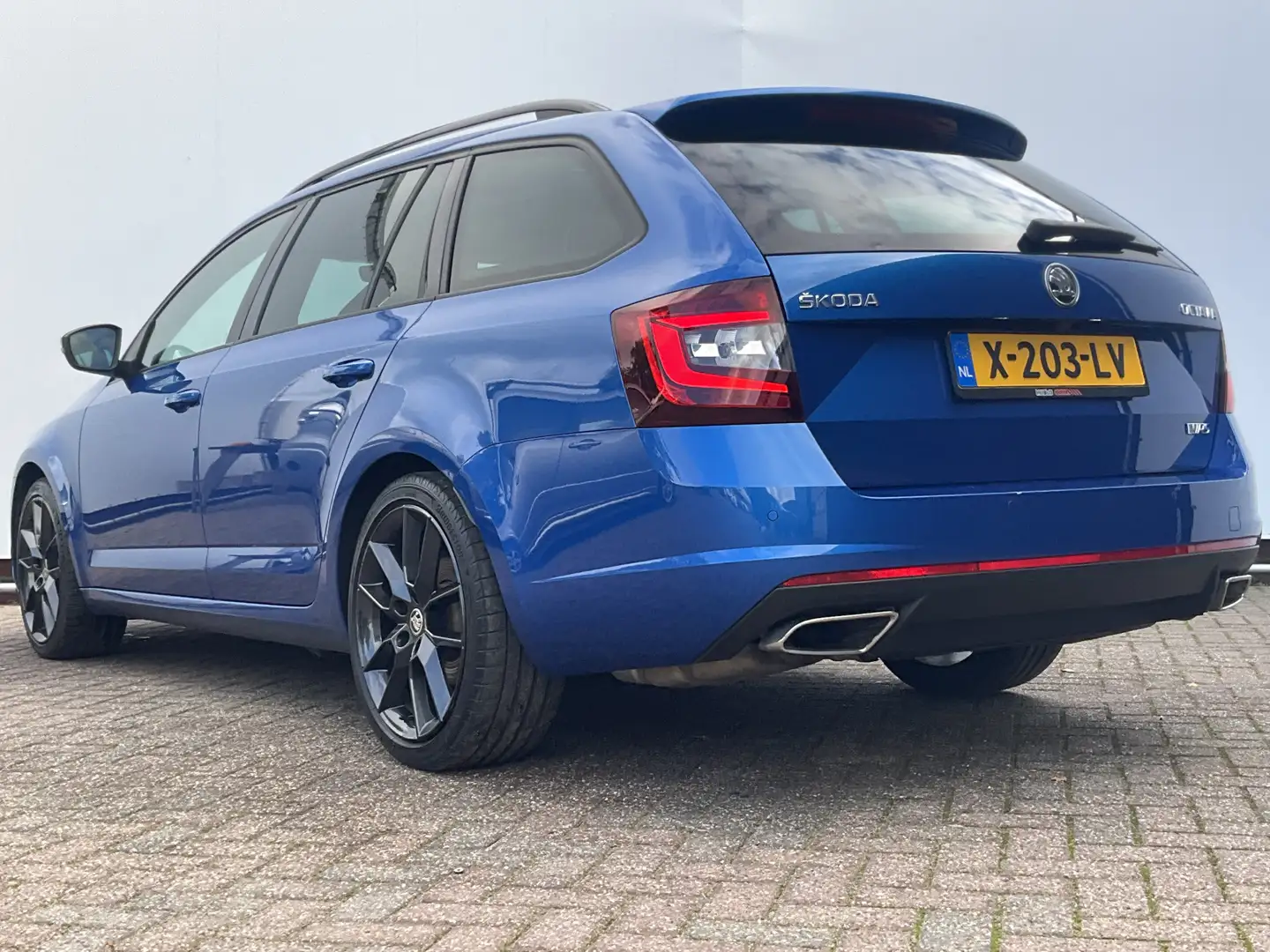Skoda Octavia Combi 2.0 TSI RS 245PK Sportzetels Nav/Cam Carplay Bleu - 2
