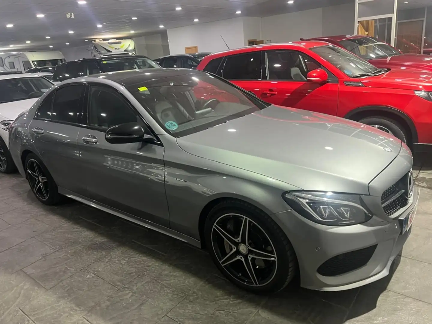 Mercedes-Benz C 450 AMG 4Matic 7G Plus Gris - 2