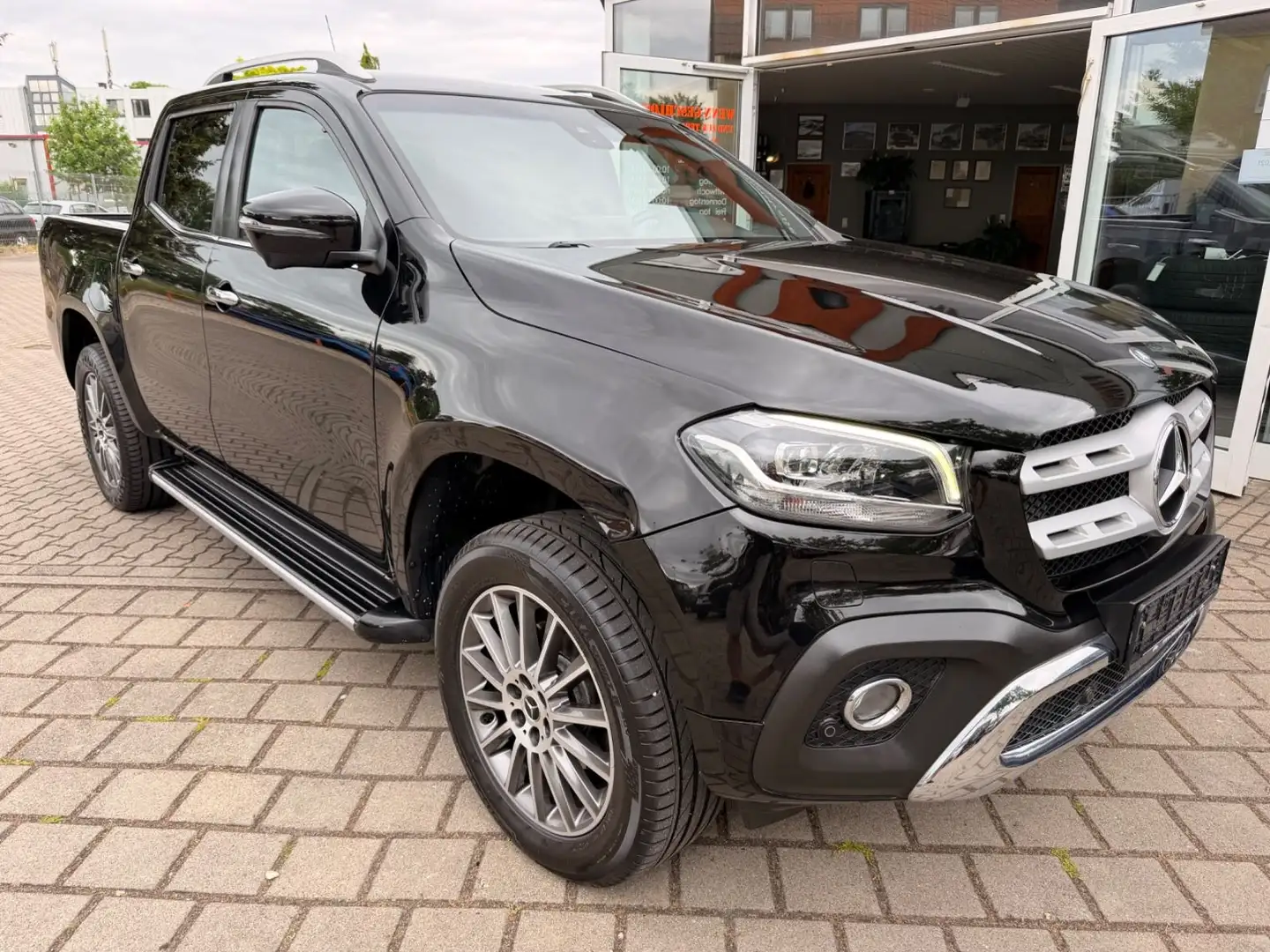 Mercedes-Benz X 350 d 4Matic Doppelkabine Edition Power Schwarz - 2