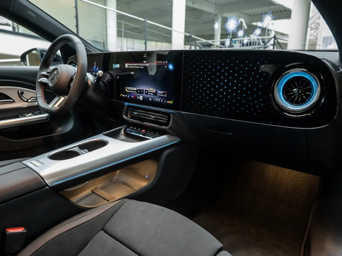 Mercedes-Benz CLA 350 4M AMG-Sport/Pano/Memo/AHK/Night/Distr Noir - 2