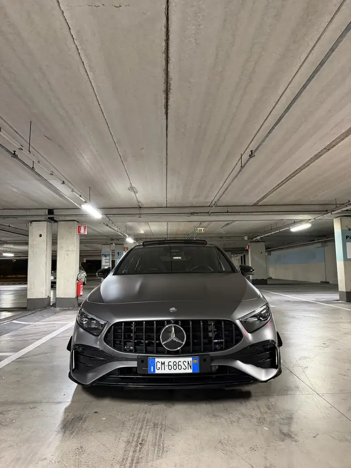 Mercedes-Benz A 35 AMG