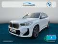 BMW iX1 xDrive30 StHz+StKlima+Navi+SHZ+HiFi+Spurass. Weiß - thumbnail 1