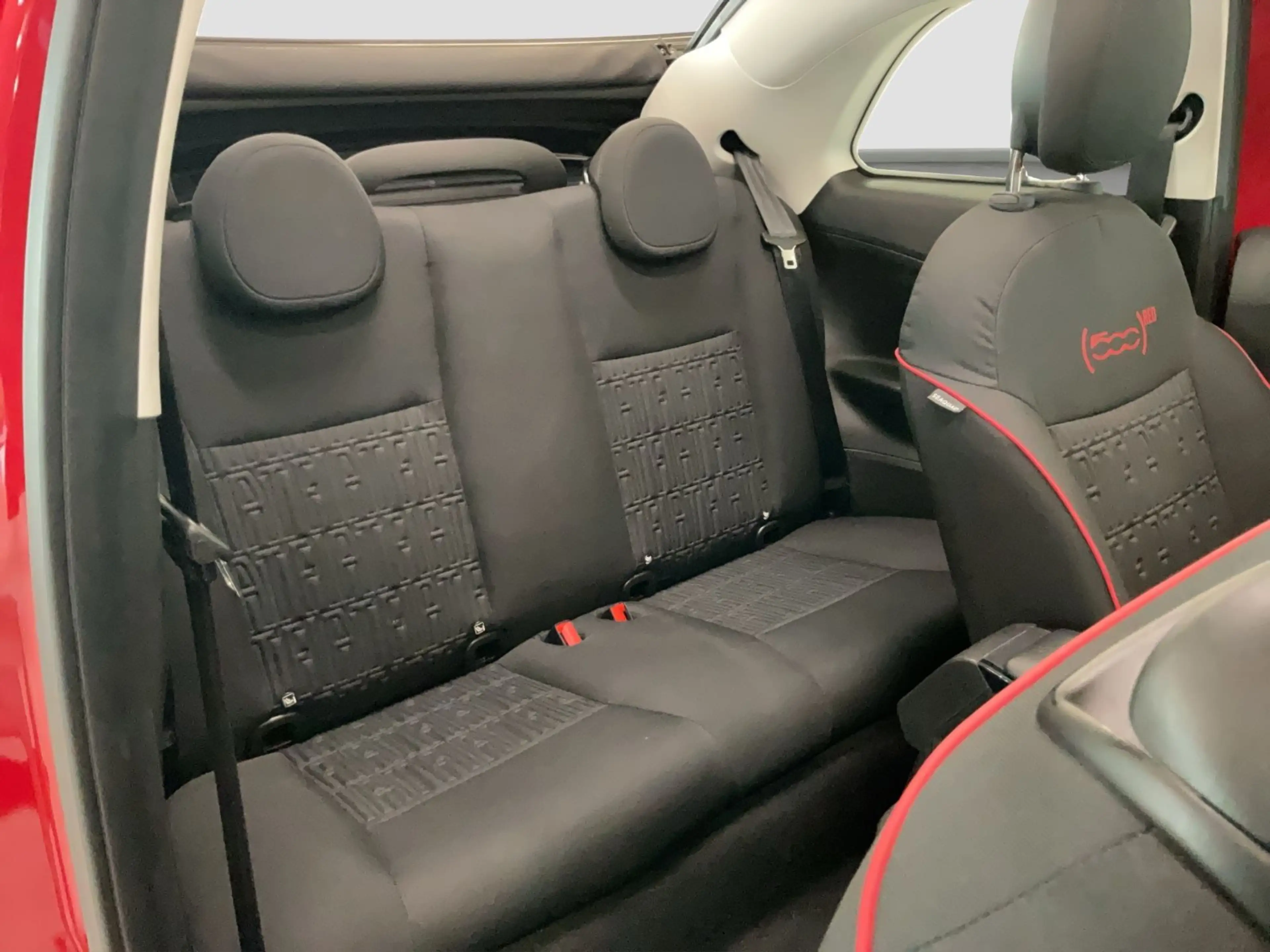 Fiat 500e 42 kWh Cabrio — photo 13