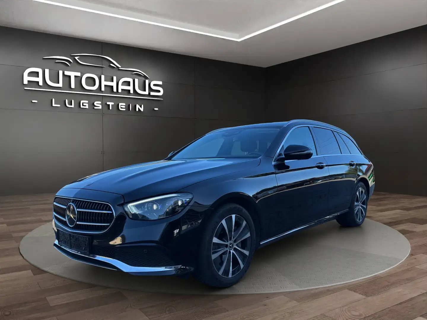 Mercedes-Benz E 300 E 300 e T-Modell (213.253) Schwarz - 1