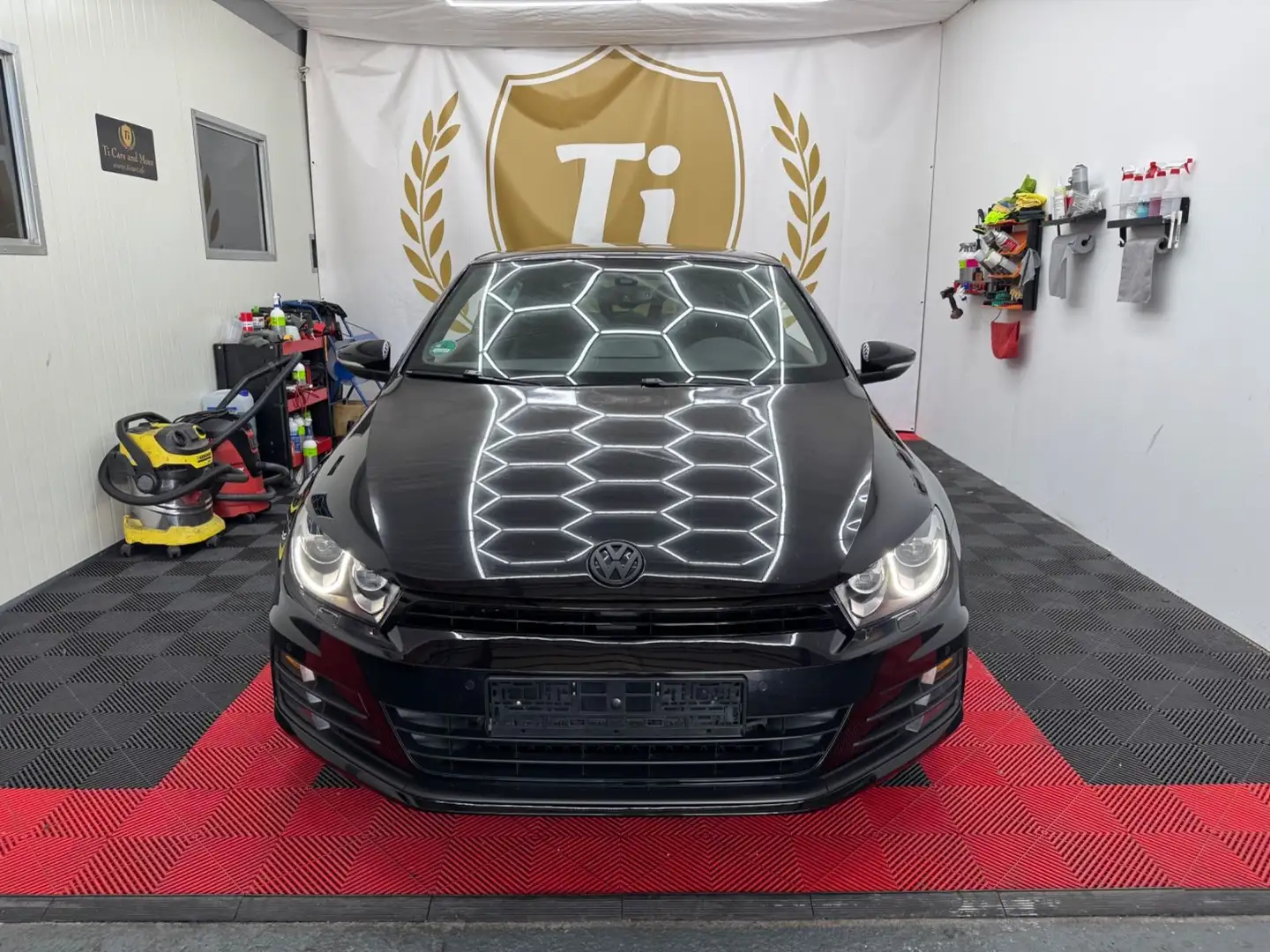Volkswagen Scirocco Basis 2.0 TSI/BMT DSG R-Line Negru - 1