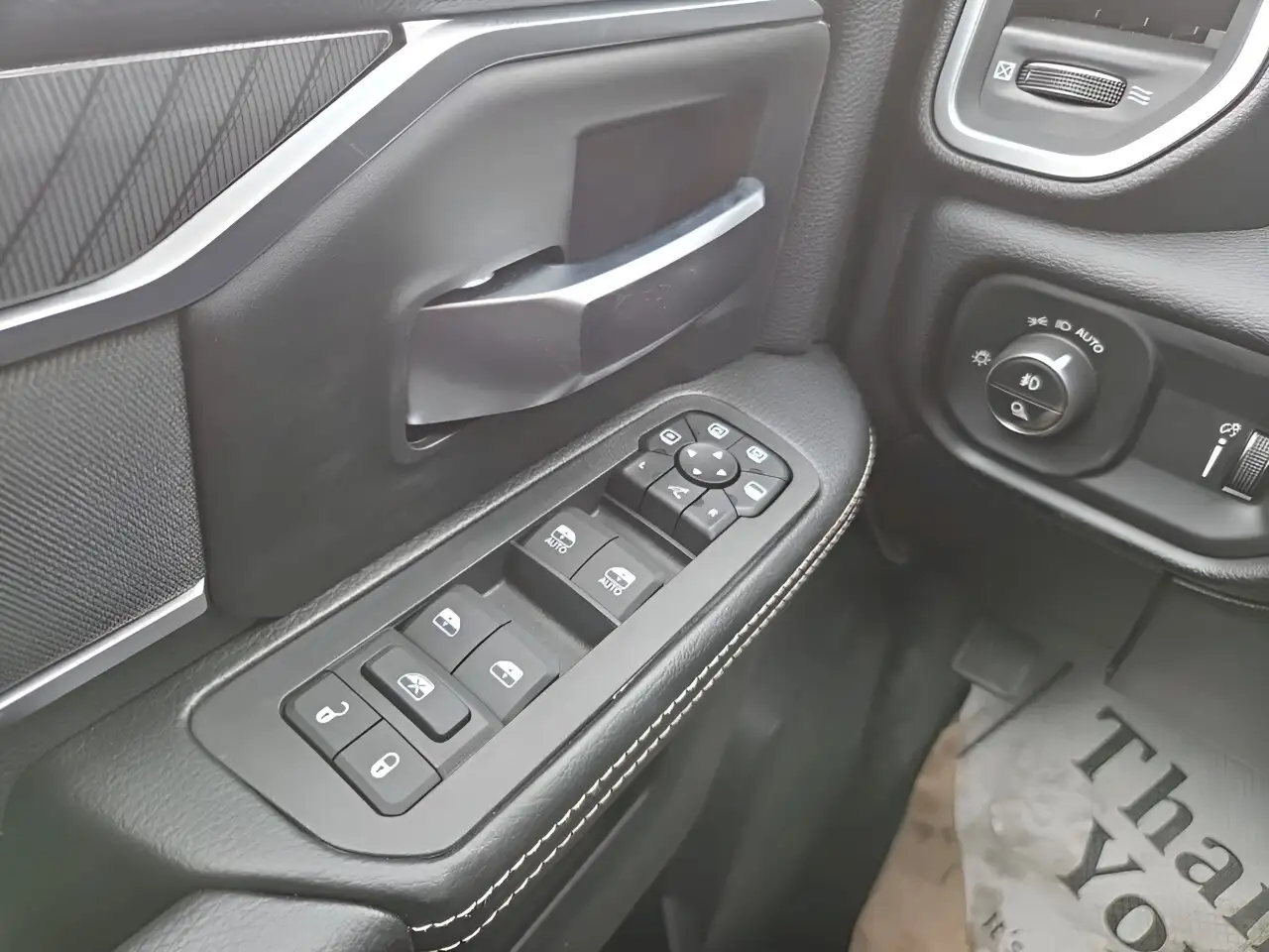 RAM 3500 снимка RAM 3500