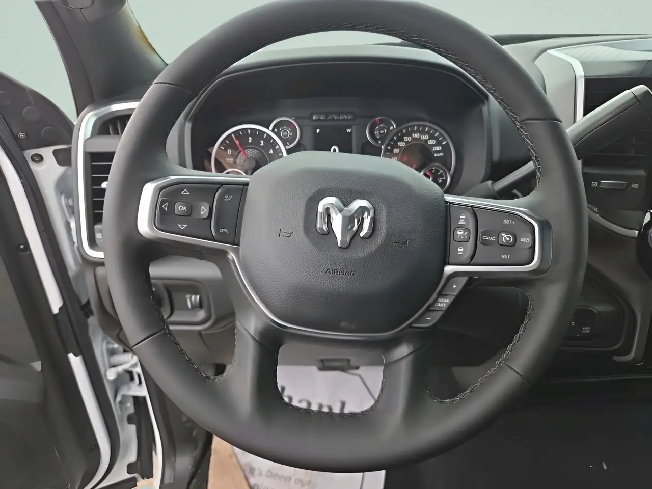 RAM 3500 снимка RAM 3500