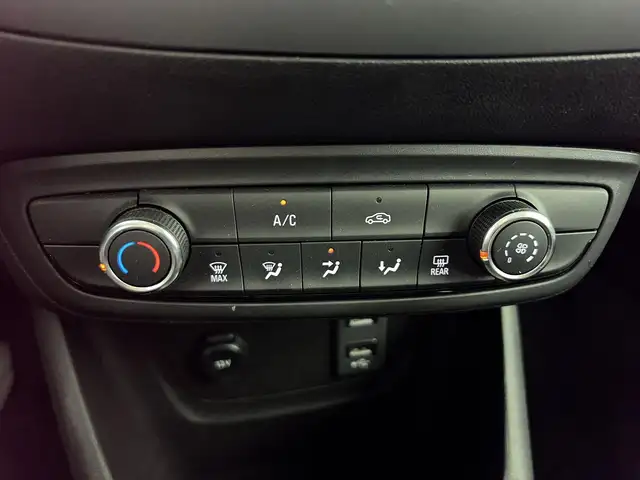Opel Crossland view 12