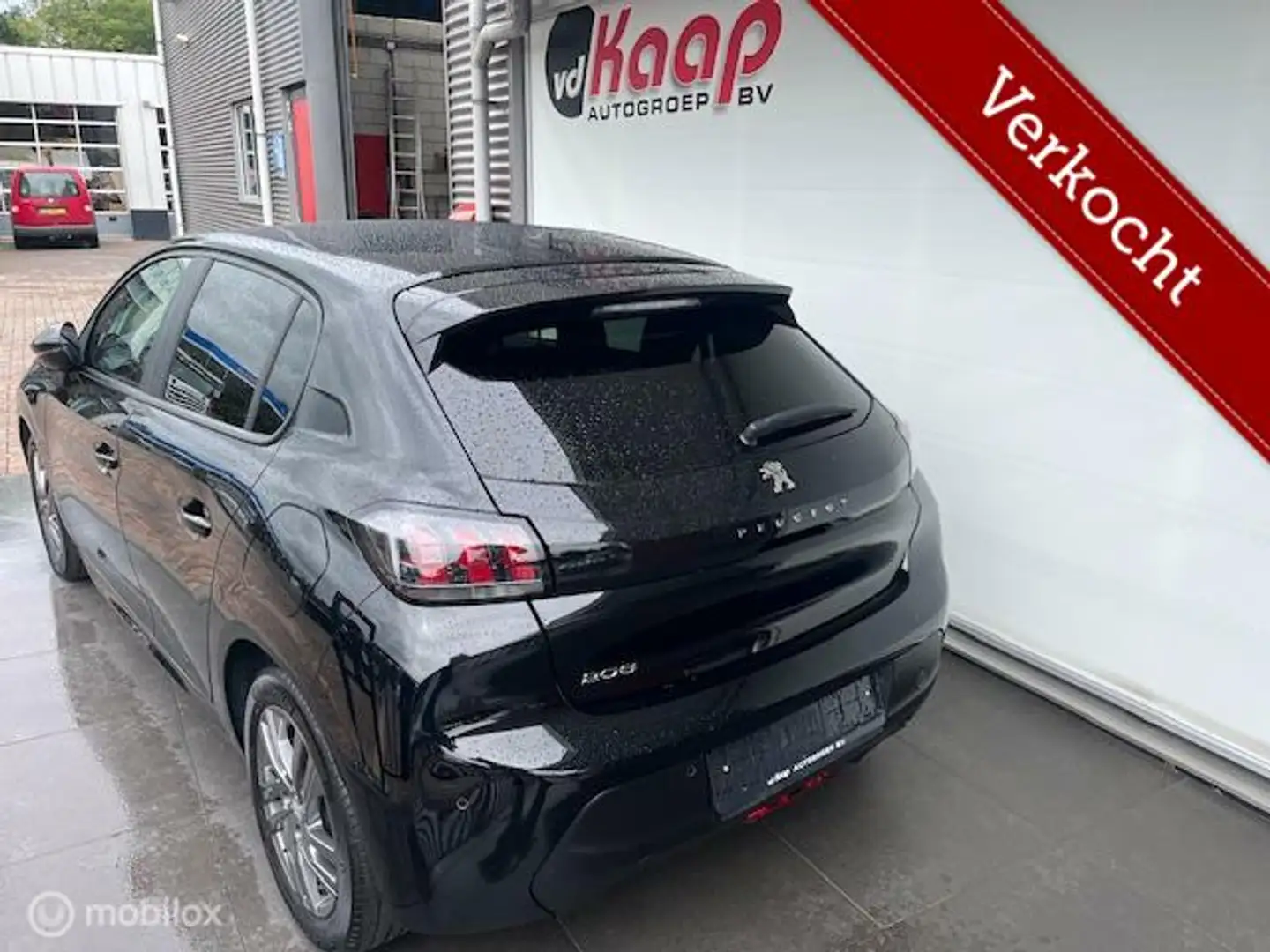 Peugeot 208 1.2 PureTech Active Pack Zwart - 2
