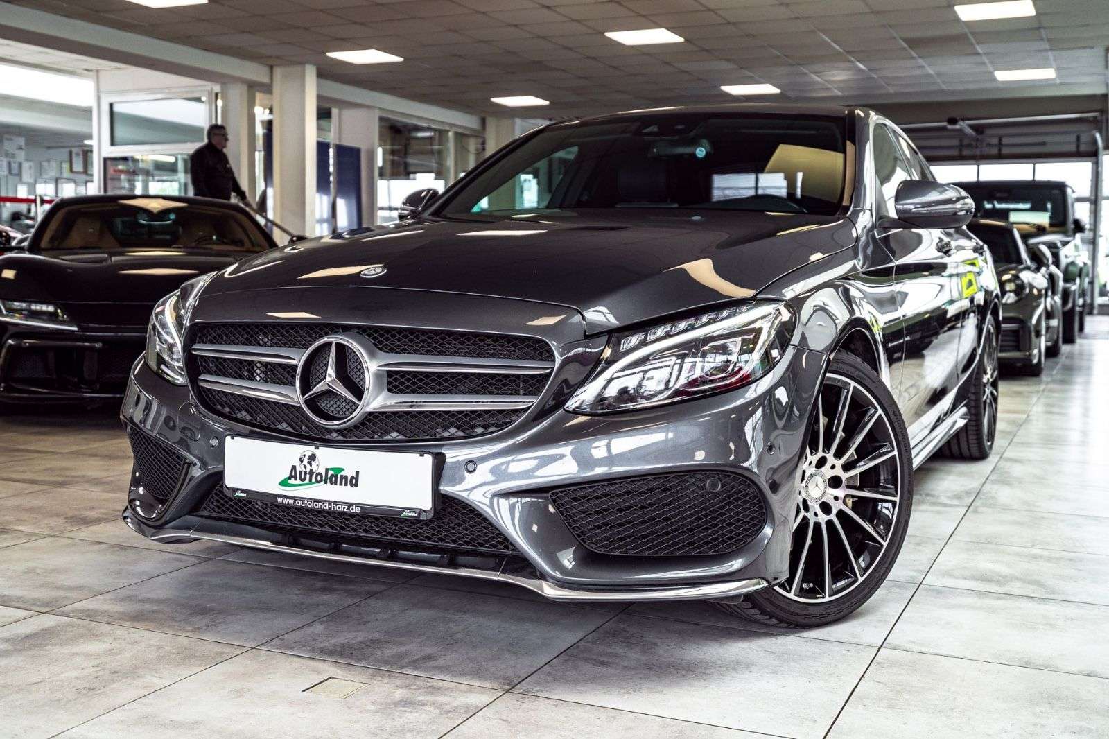 Second hand Mercedes Benz C-Class 200