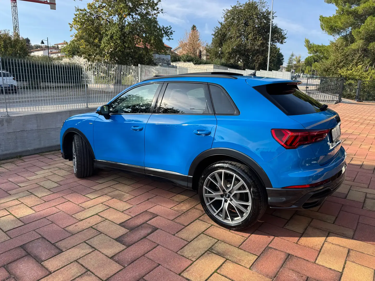 Audi Q3 Q3 40 2.tdi QUATTRO S LINE-MATRIX-TETTO-B&O-CARPLY Blu/Azzurro - 2