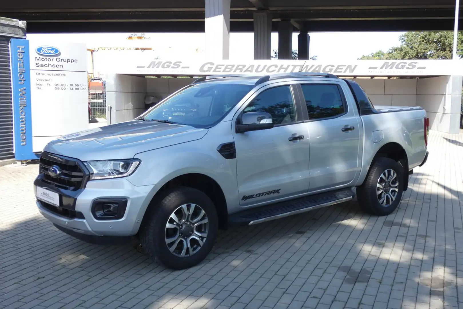 Ford Ranger 2.0 "Wildtrak" DK #4X4 #ACC #CAM #AHK Silber - 1