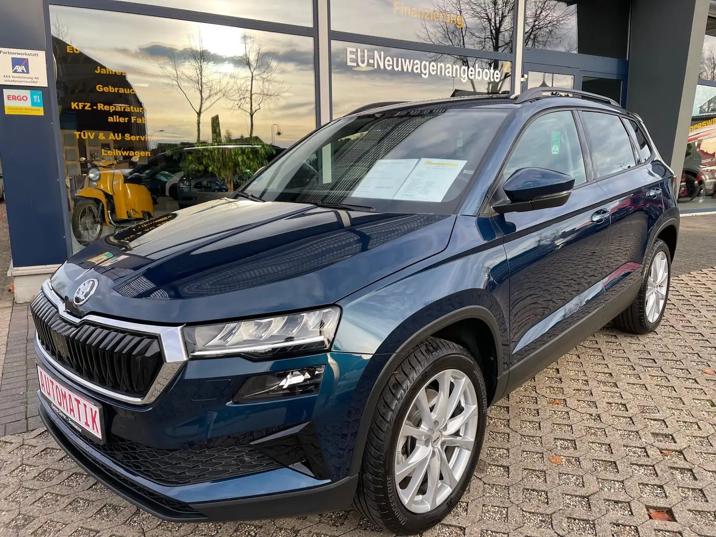Skoda Karoq Style (Navi, 18 Zoll, diverse Pakete) Blau - 1
