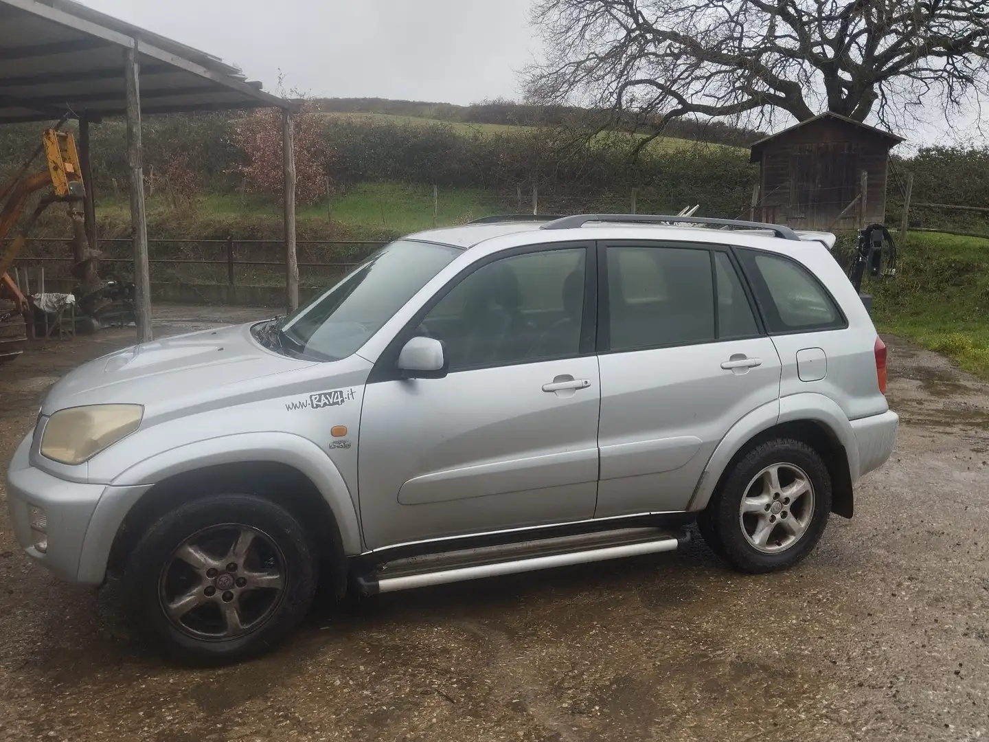 Toyota RAV 4 RAV4 4WD e rimorchio - 1