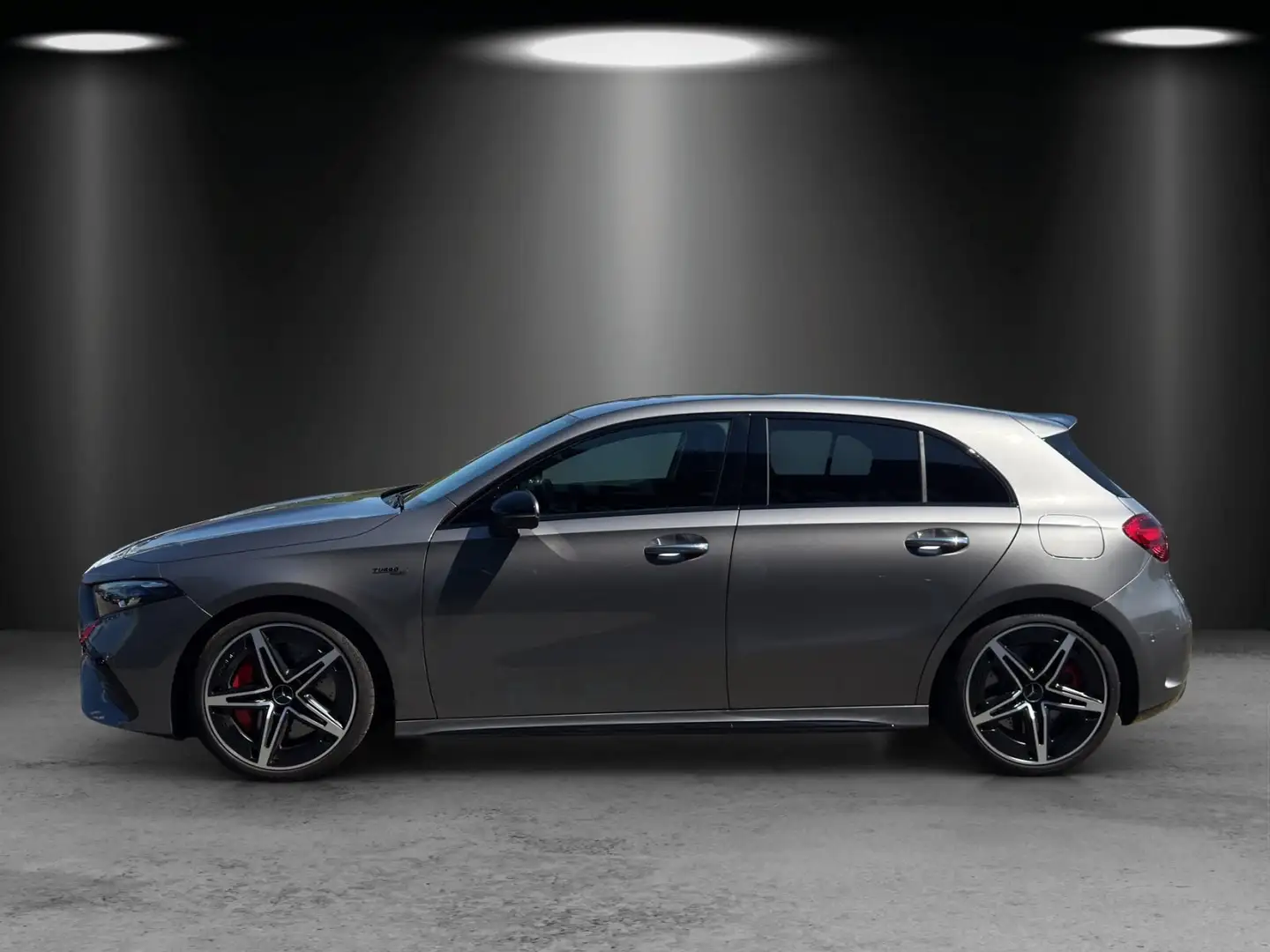 Mercedes-Benz A 35 AMG A35 AMG Premium AHK Night MLED  Burm KeyGo Totwi Grijs - 2