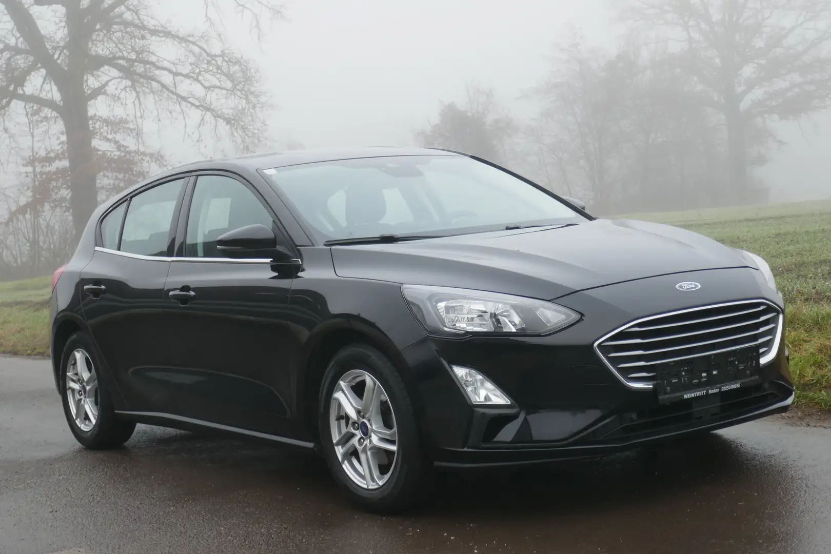 Ford Focus Titanium Schwarz - 2