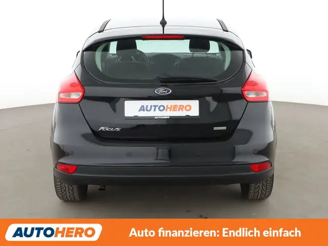 Ford Focus view 5