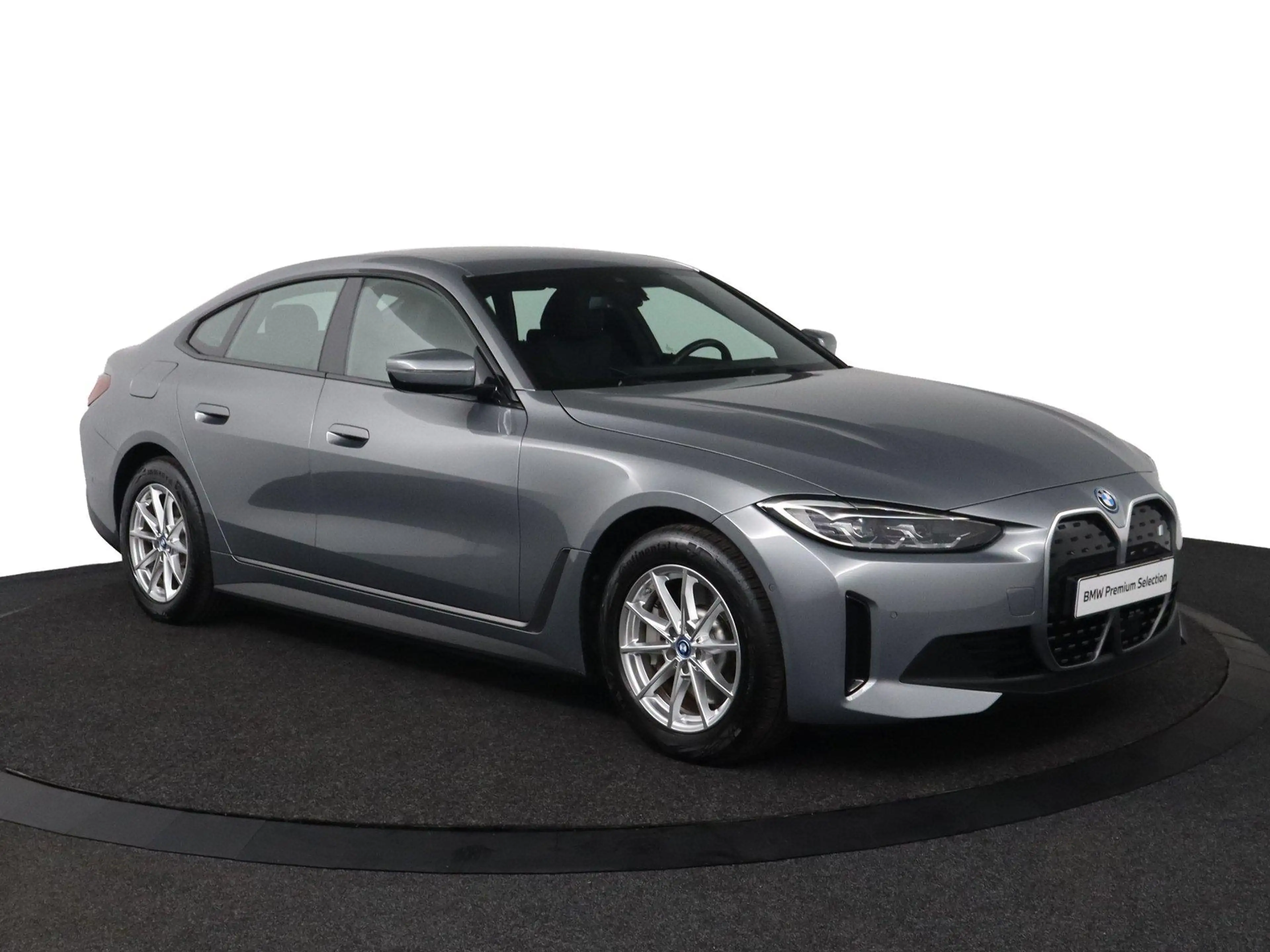BMW i4 eDrive40 84 kWh | Stoelverwarming | Navigatie | Pa — photo 10