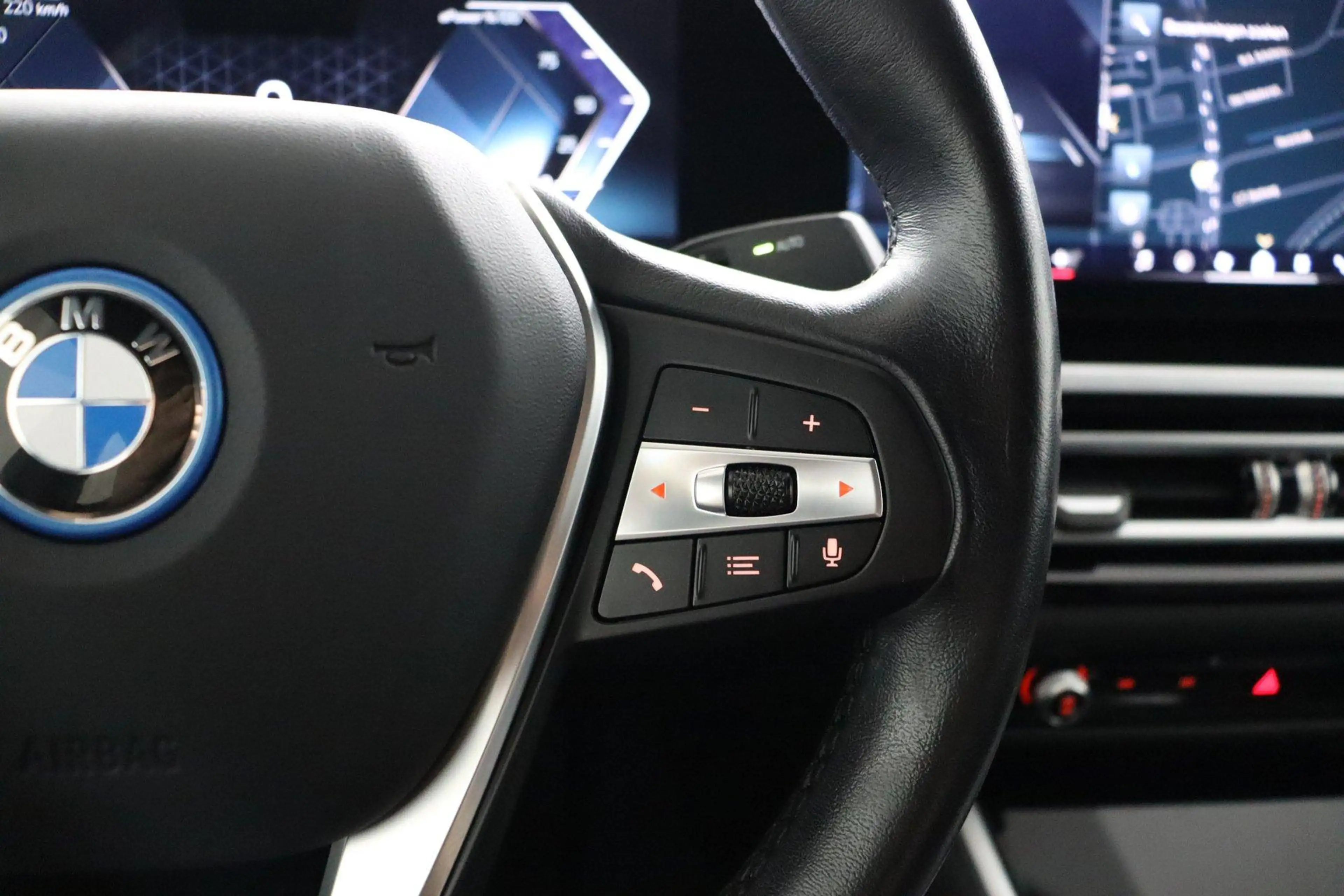 BMW i4 eDrive40 84 kWh | Stoelverwarming | Navigatie | Pa — photo 15