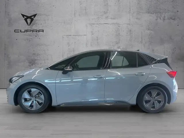 Cupra Born view 4