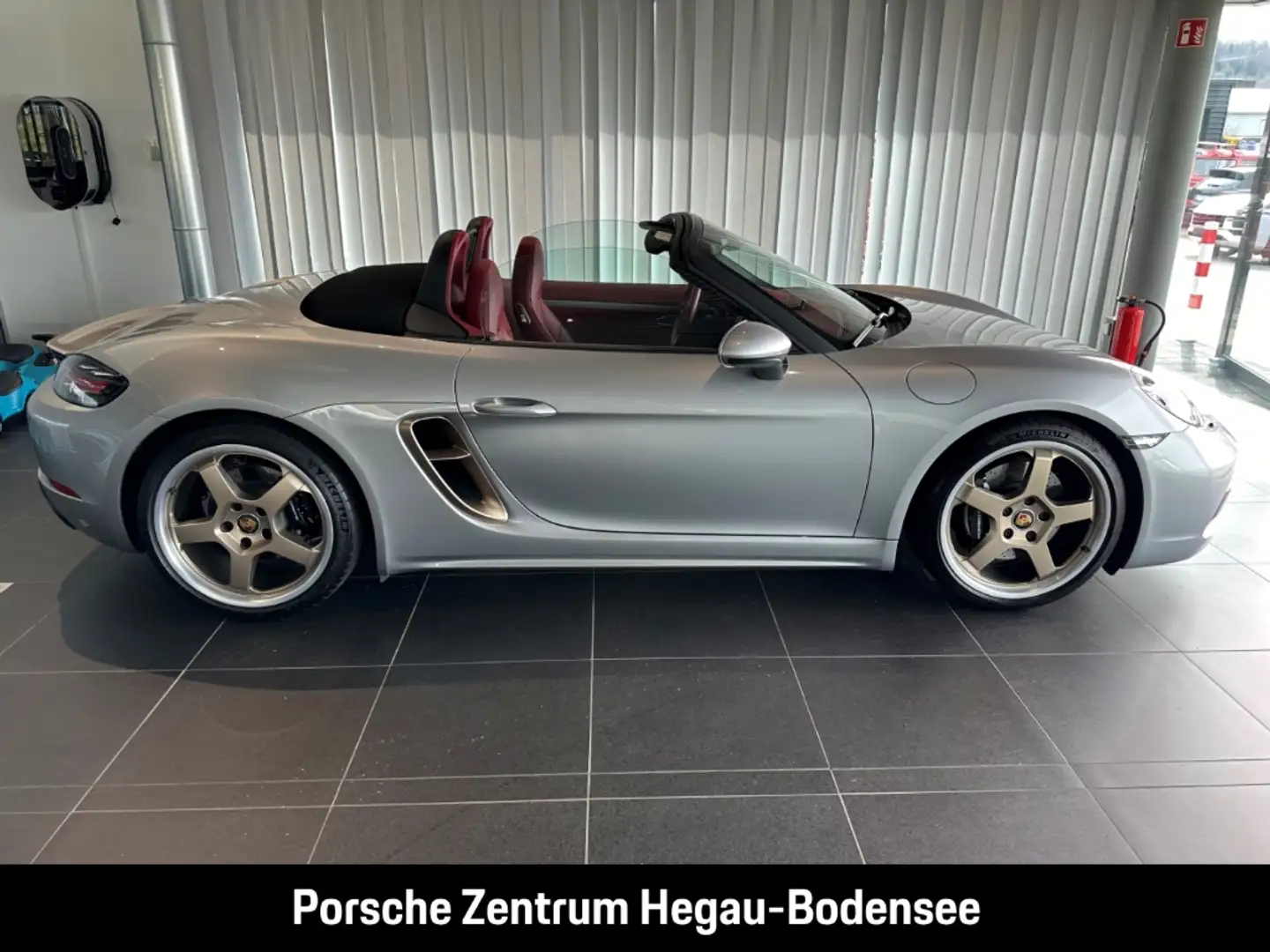 Porsche Boxster 25 Jahre/718/Apple/BOSE/Servolenkung Plus Silber - 2