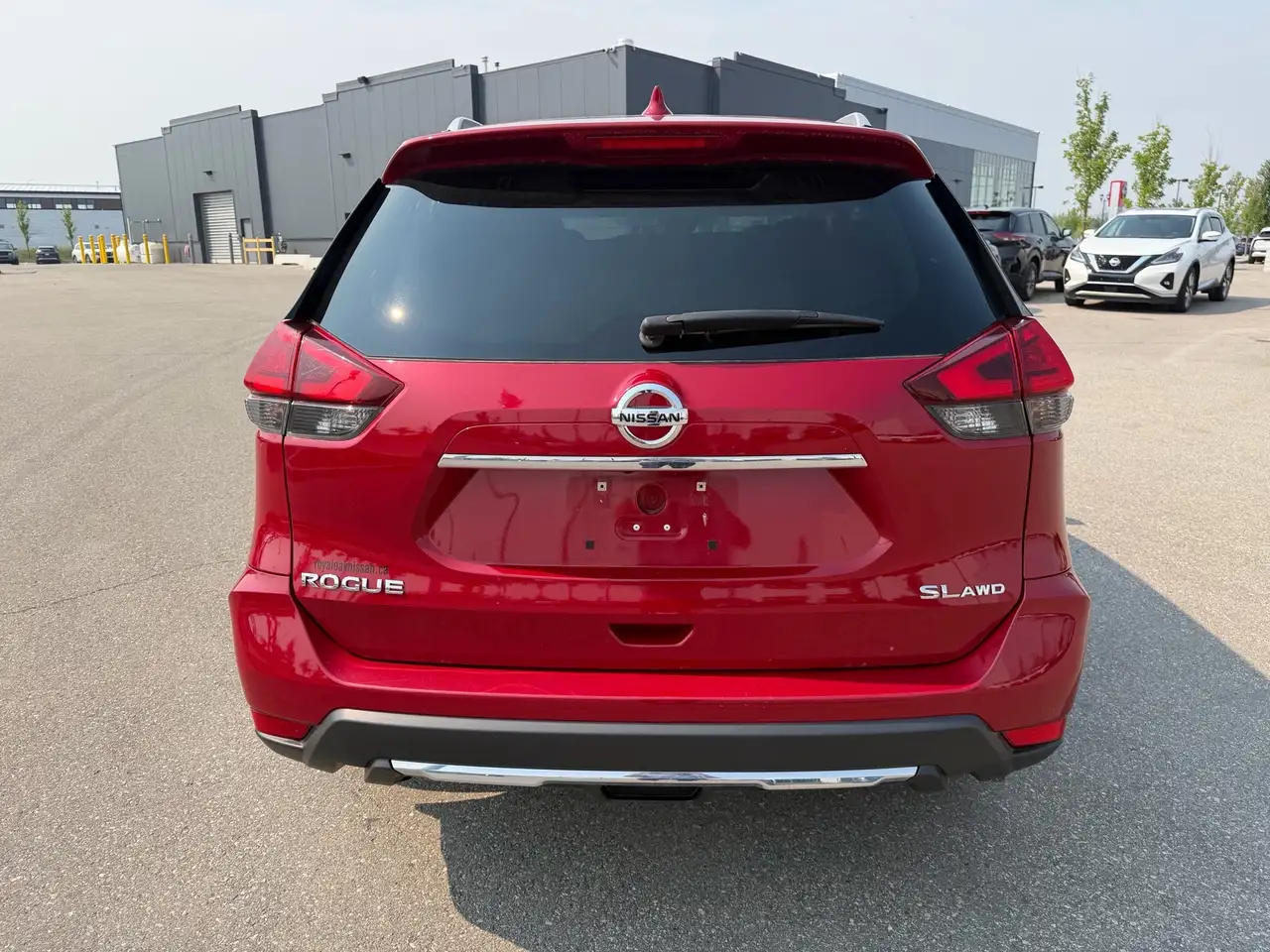 Nissan Rogue снимка Nissan Rogue