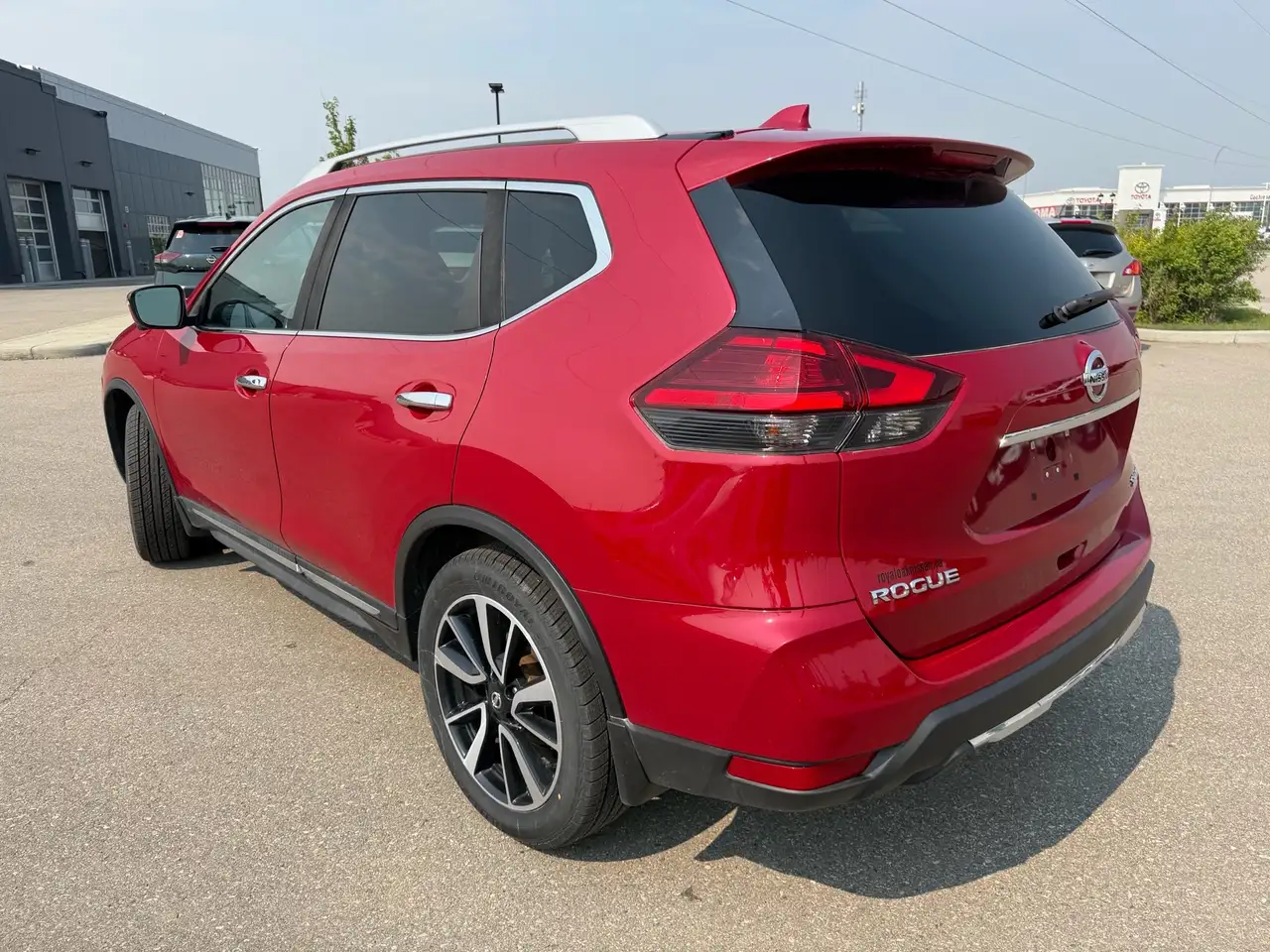 Nissan Rogue снимка Nissan Rogue